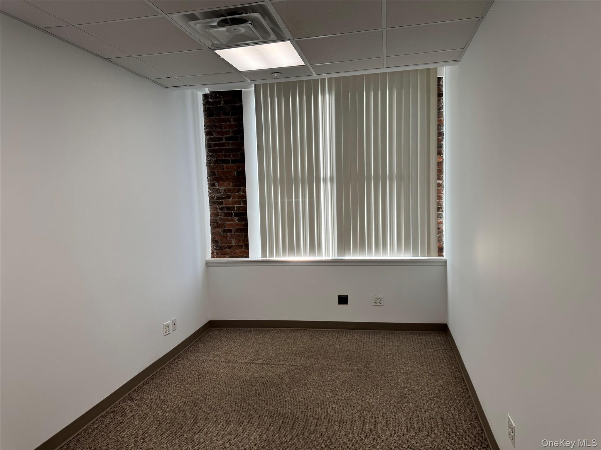 18 E Sunrise Highway, Freeport, NY 11520