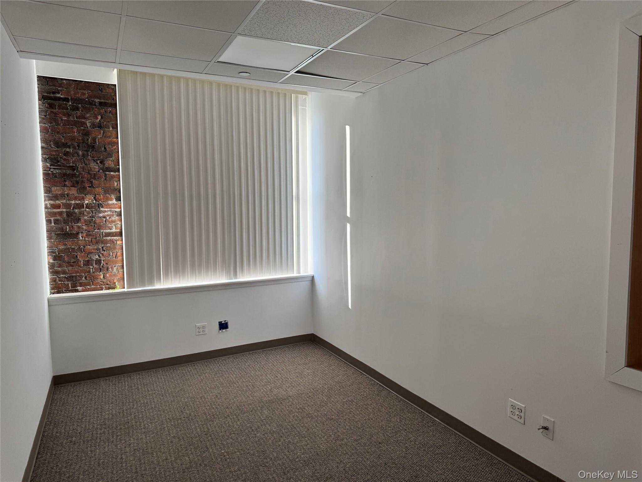 18 E Sunrise Highway, Freeport, NY 11520