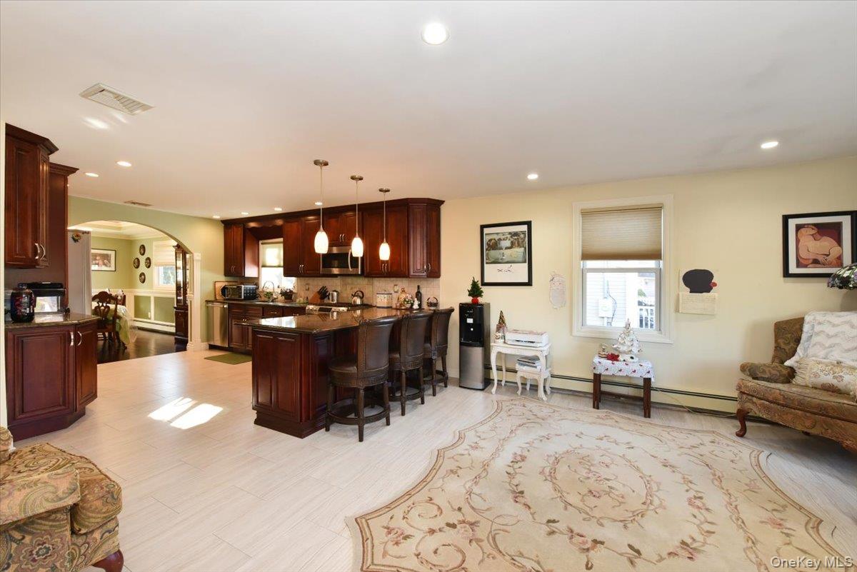 24 Arlyn Drive E, Massapequa, NY 11758