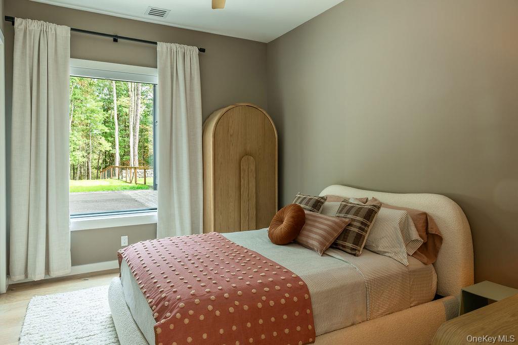 72 Vantine Road, Kerhonkson, NY 12446