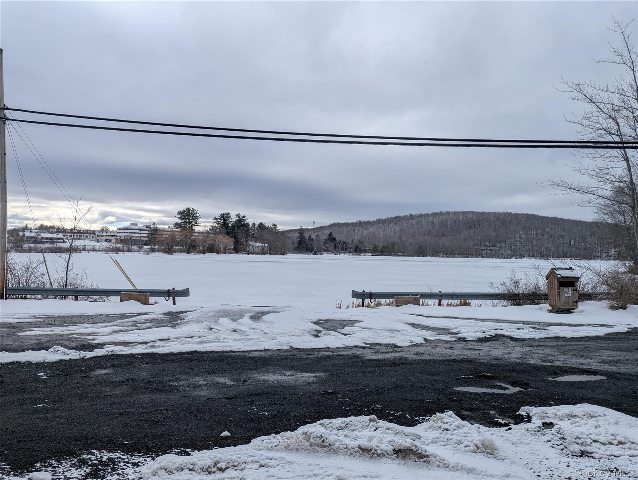 Heinle Road E, Swan Lake, NY 12783