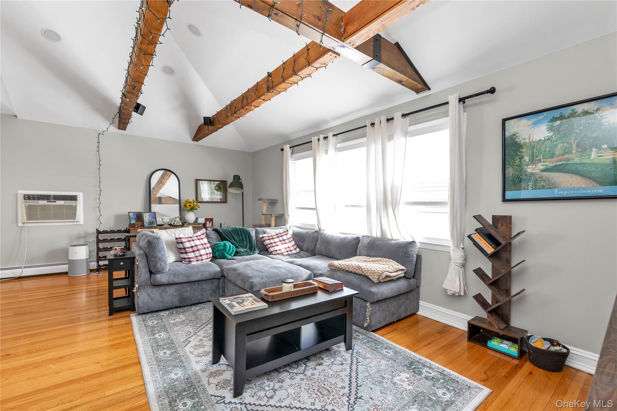 26 Lancaster Road, Island Park, NY 11558