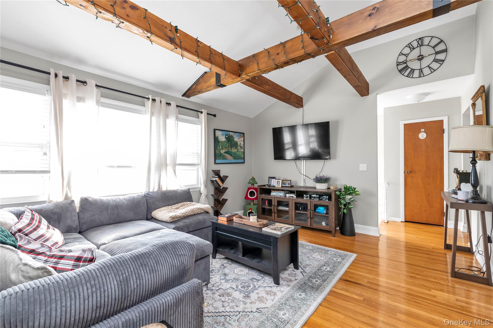 26 Lancaster Road, Island Park, NY 11558