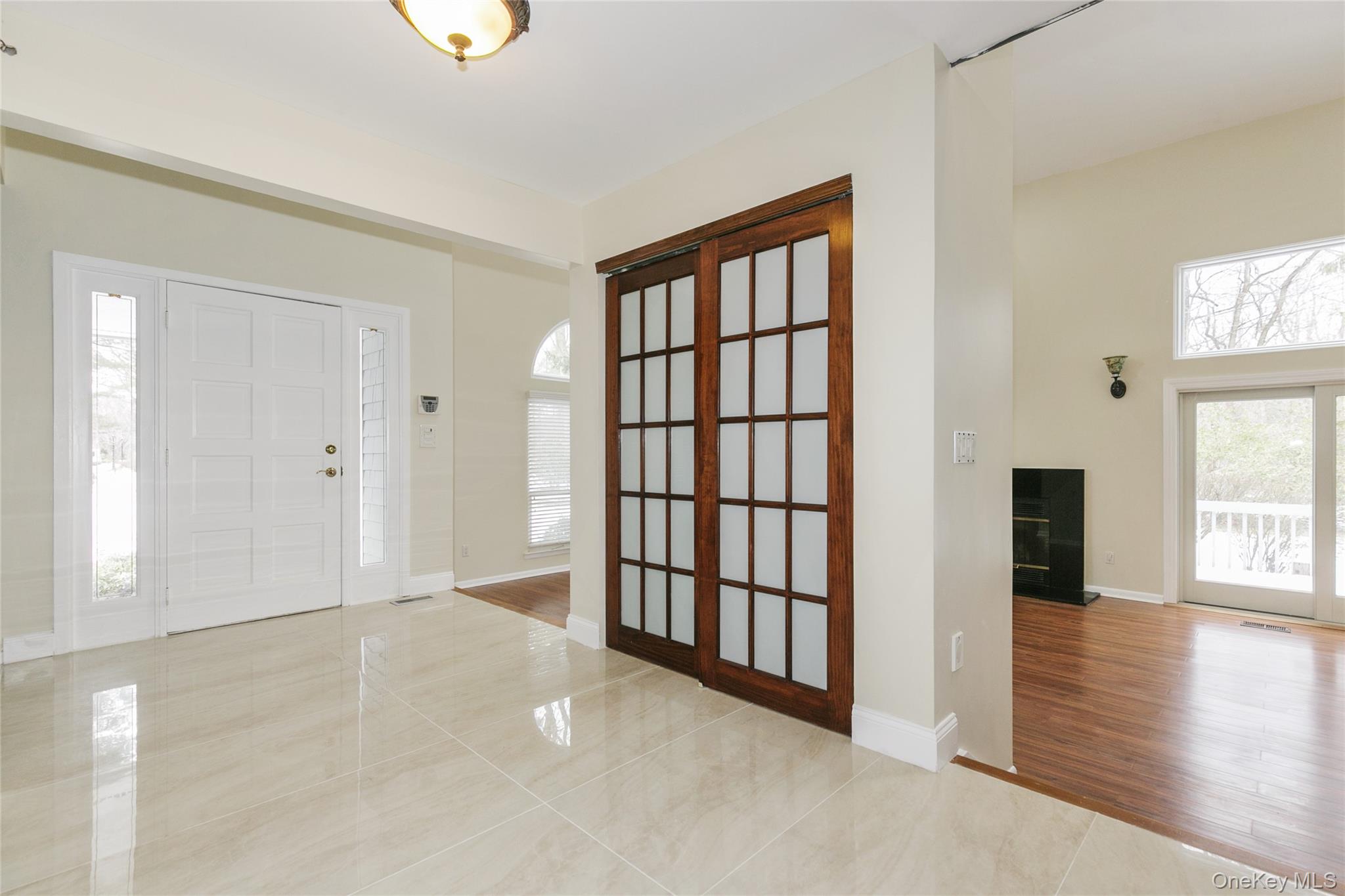 1 Tiffany Circle, Manhasset, NY 11030