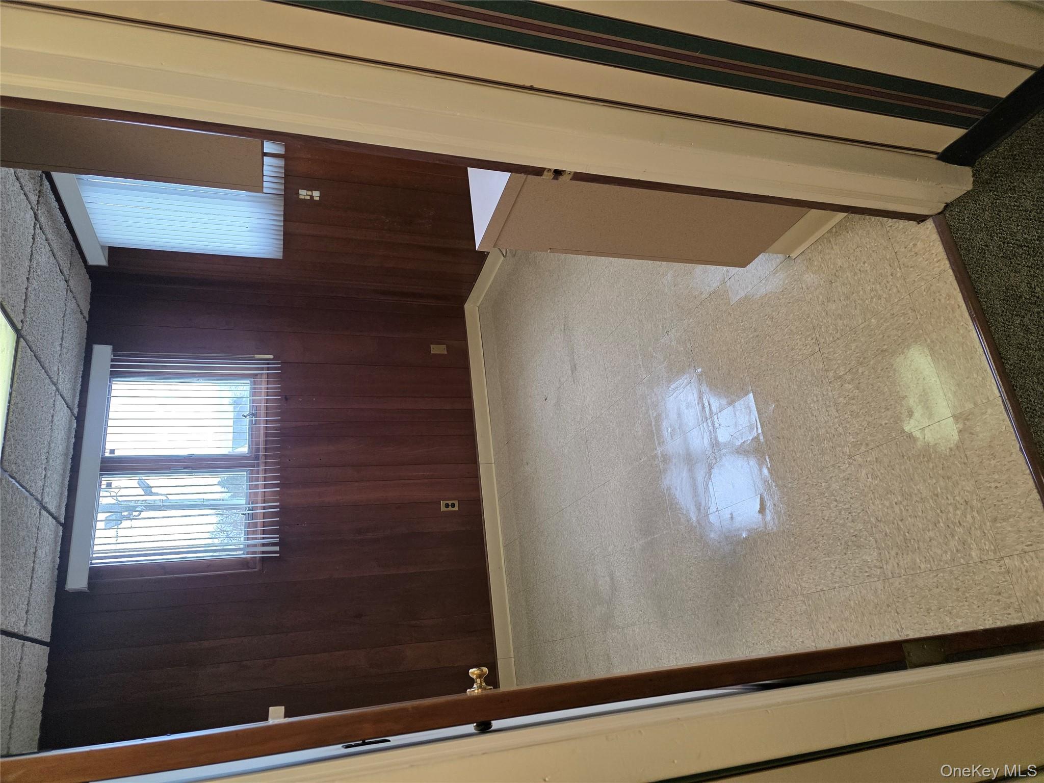 375 MAIN Street # 20, Bay Shore, NY 11706