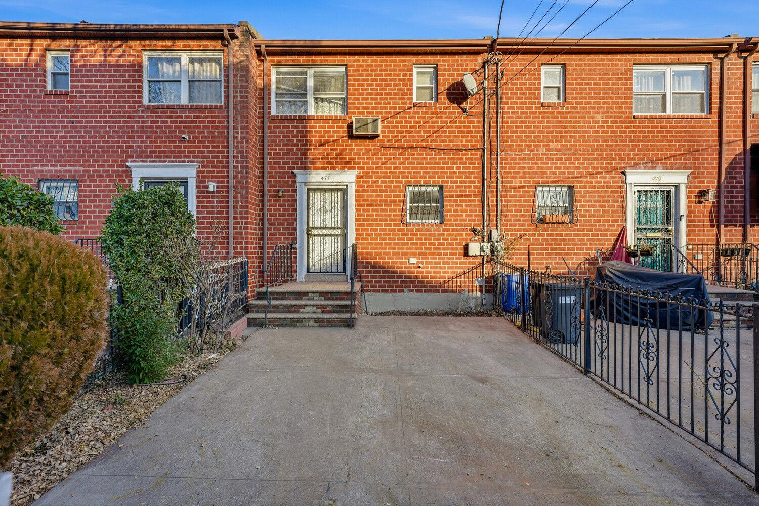 477 JEROME Street, Brooklyn, NY 11207