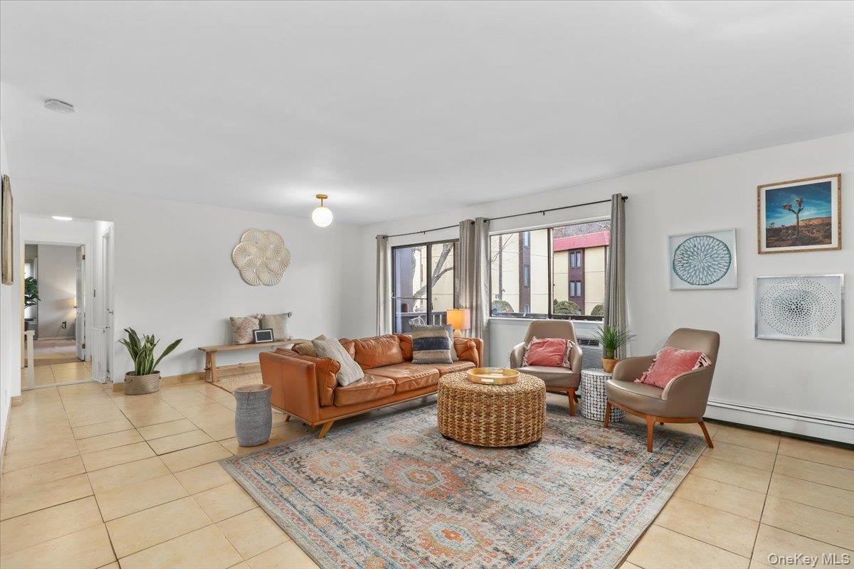 7 Granada Crescent # 6, White Plains, NY 10603