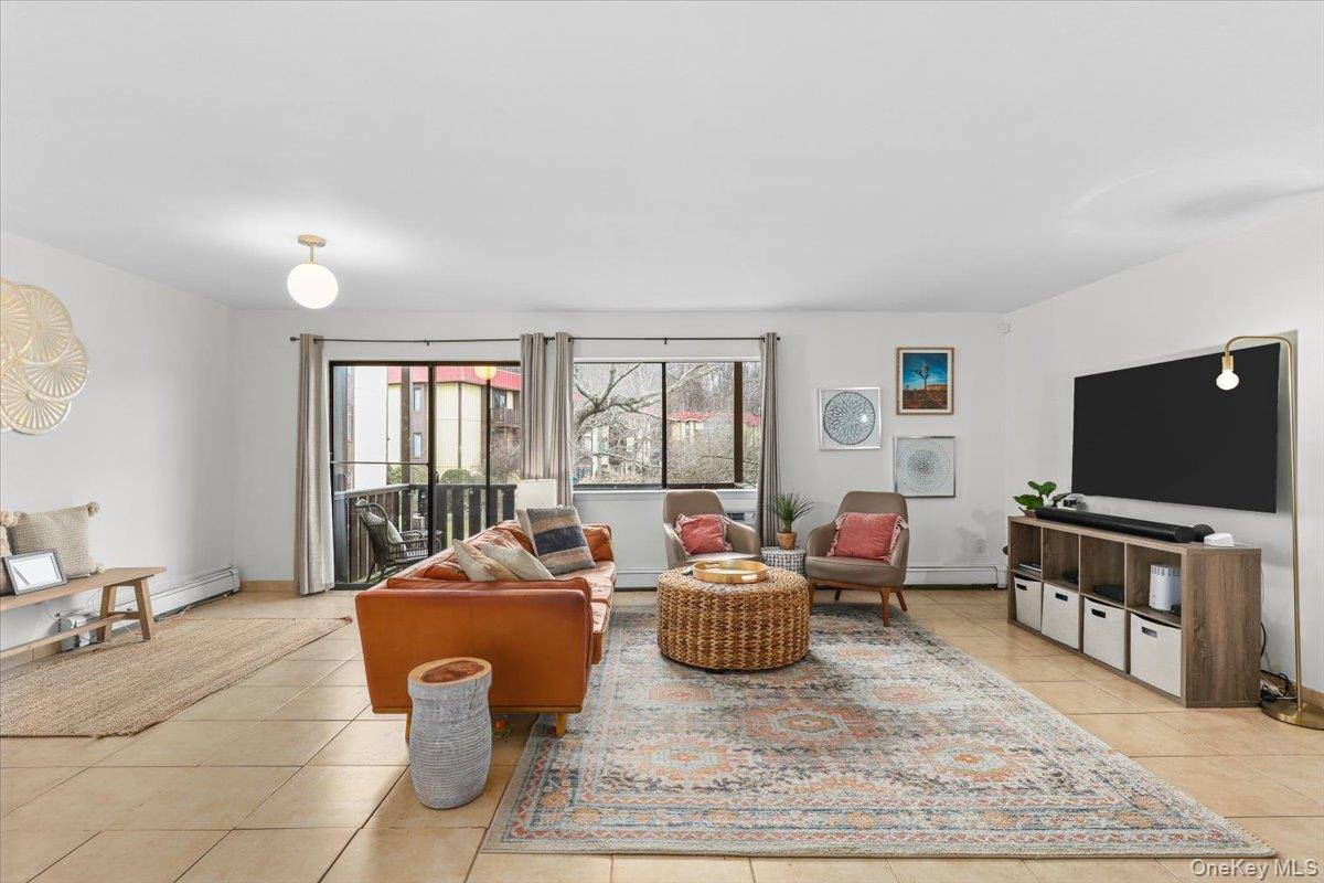 7 Granada Crescent # 6, White Plains, NY 10603