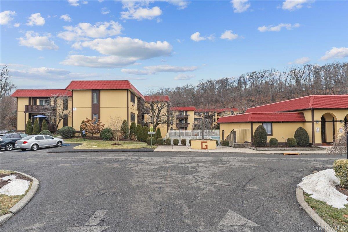 7 Granada Crescent # 6, White Plains, NY 10603