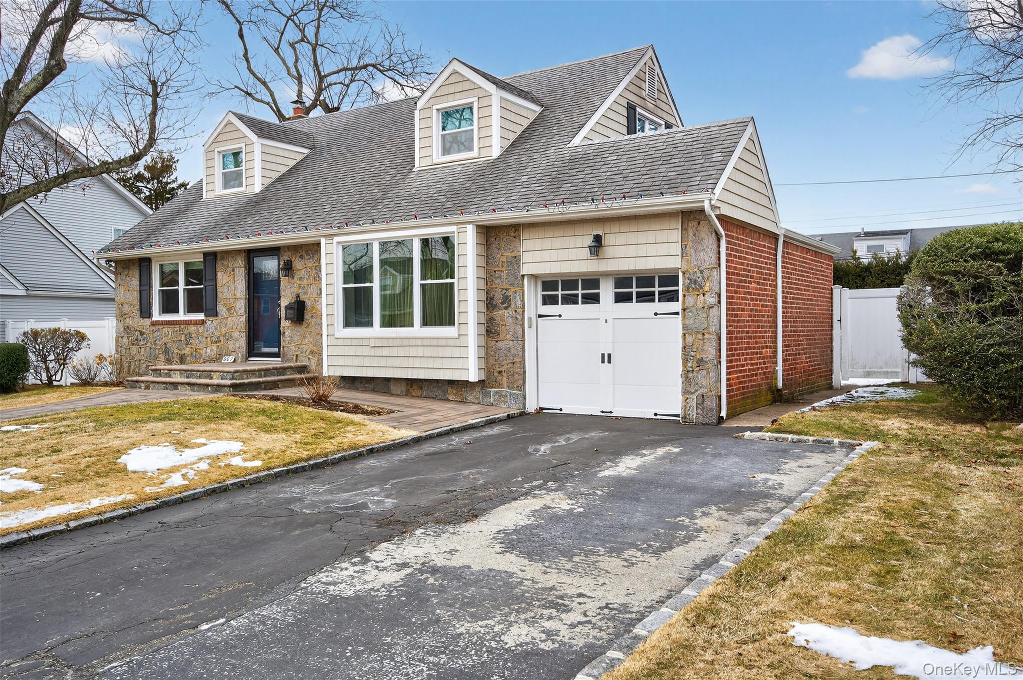 867 Duncan Drive, Westbury, NY 11590