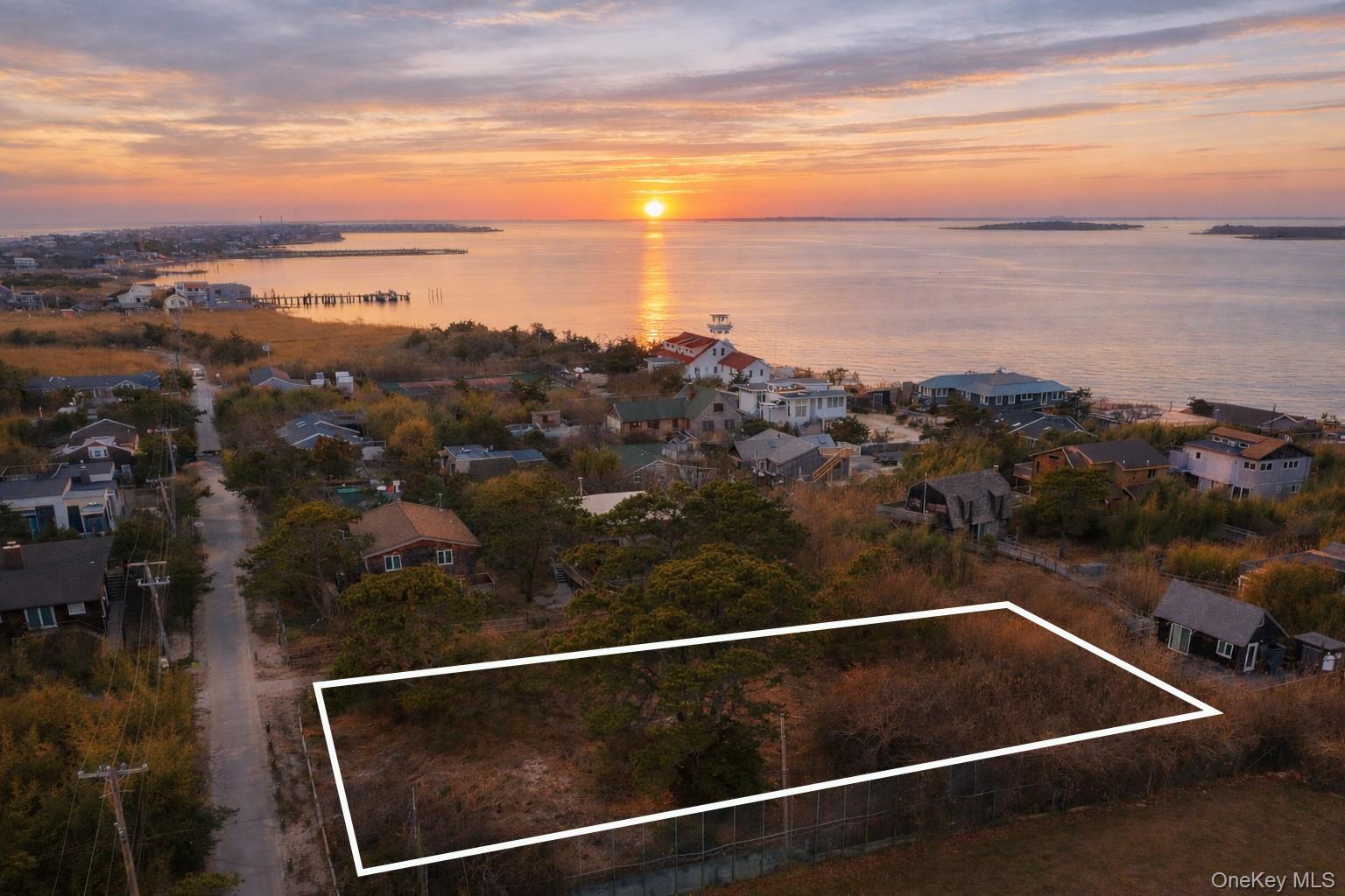 91 Clipper Roadway, Corneille Estates, NY 11770