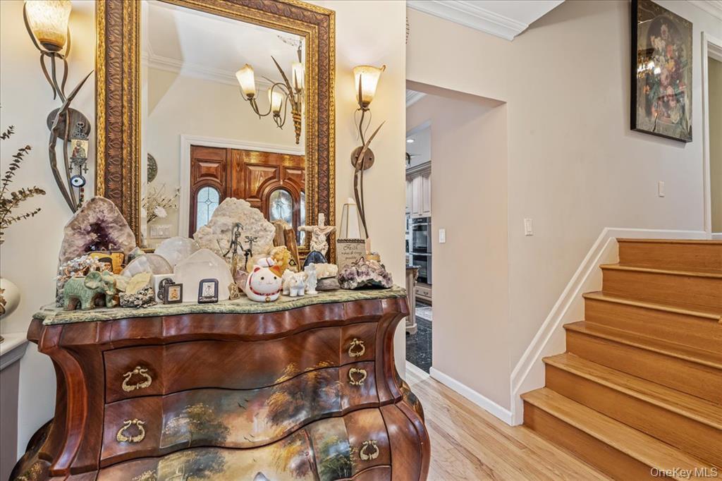 264-47 Grand Central Parkway, Flushing, NY 11362