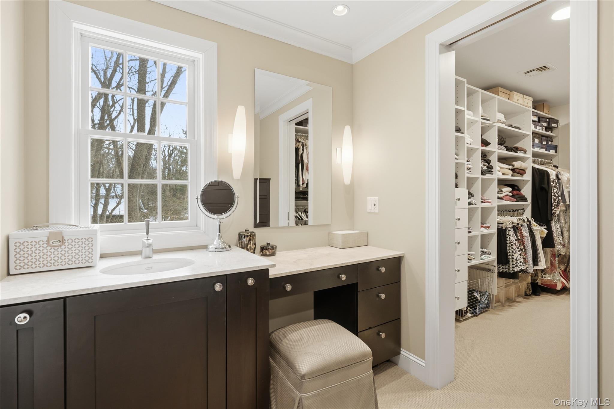 10 Oriole Place, Rye Brook, NY 10573