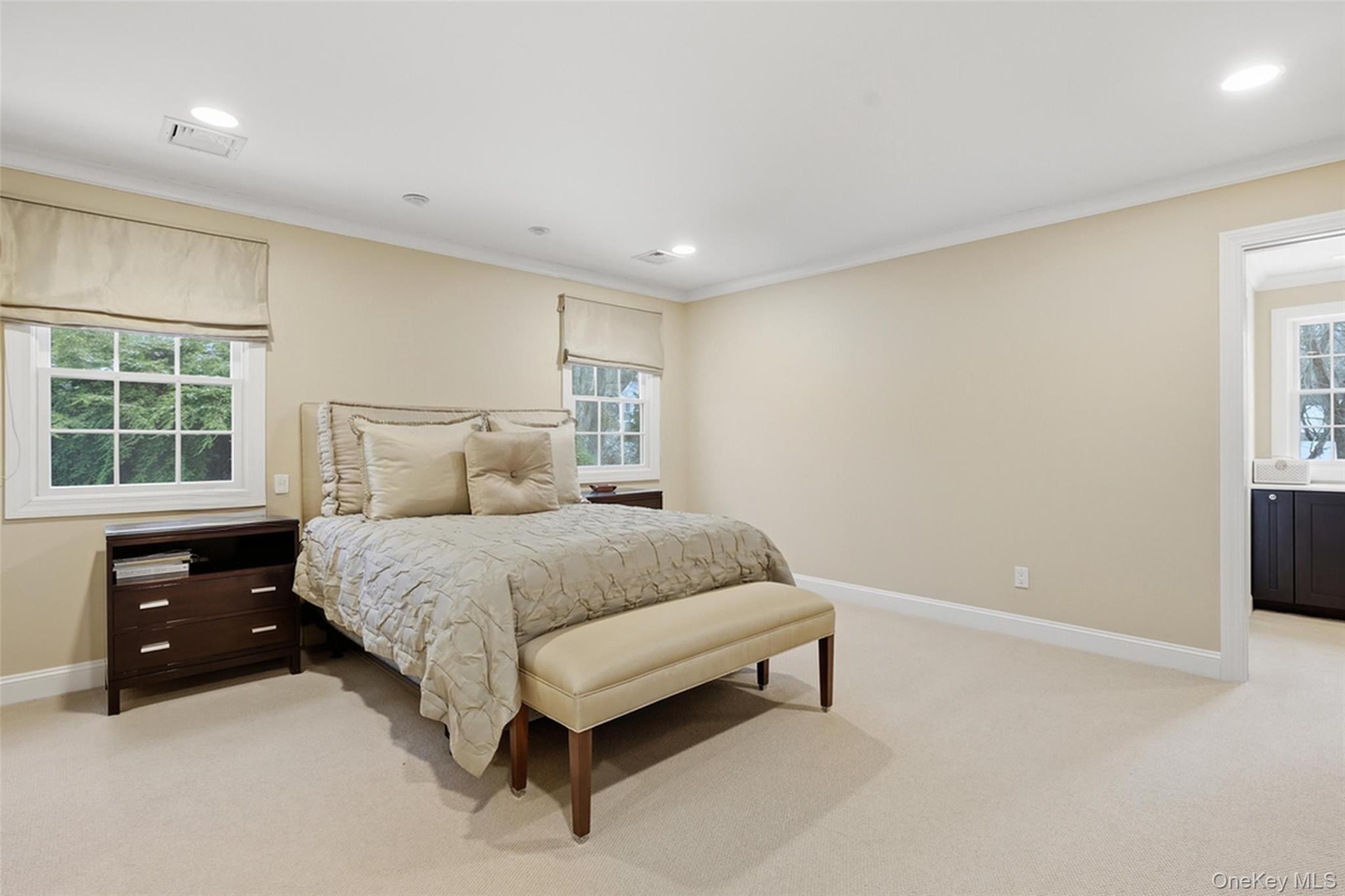 10 Oriole Place, Rye Brook, NY 10573