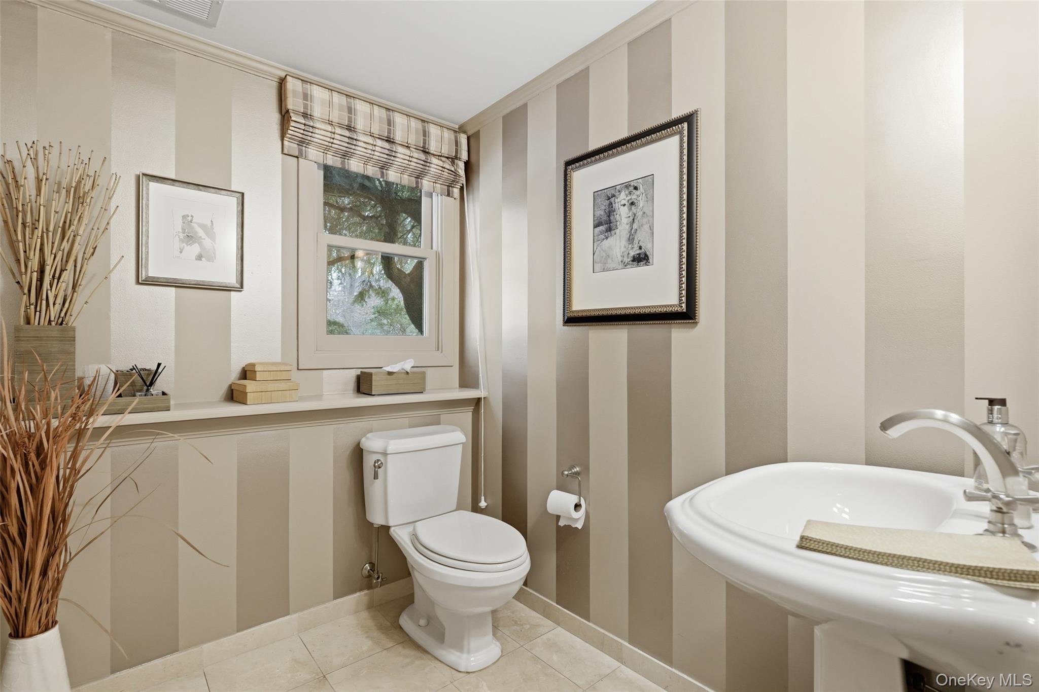 10 Oriole Place, Rye Brook, NY 10573