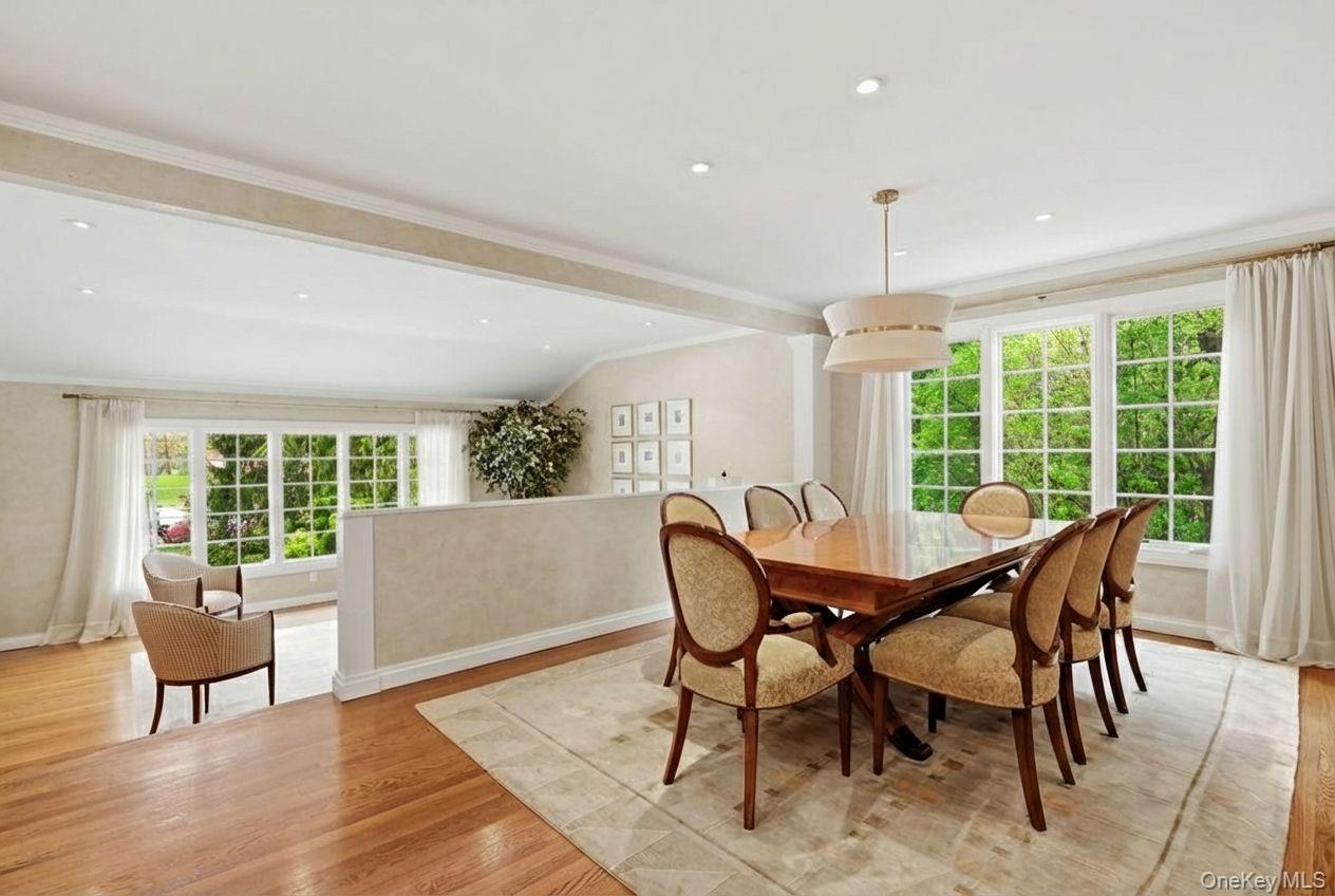 10 Oriole Place, Rye Brook, NY 10573