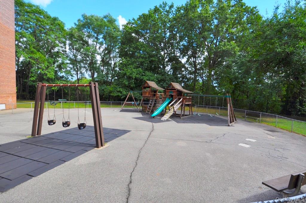 796 Bronx River Road # B67, Bronxville, NY 10708