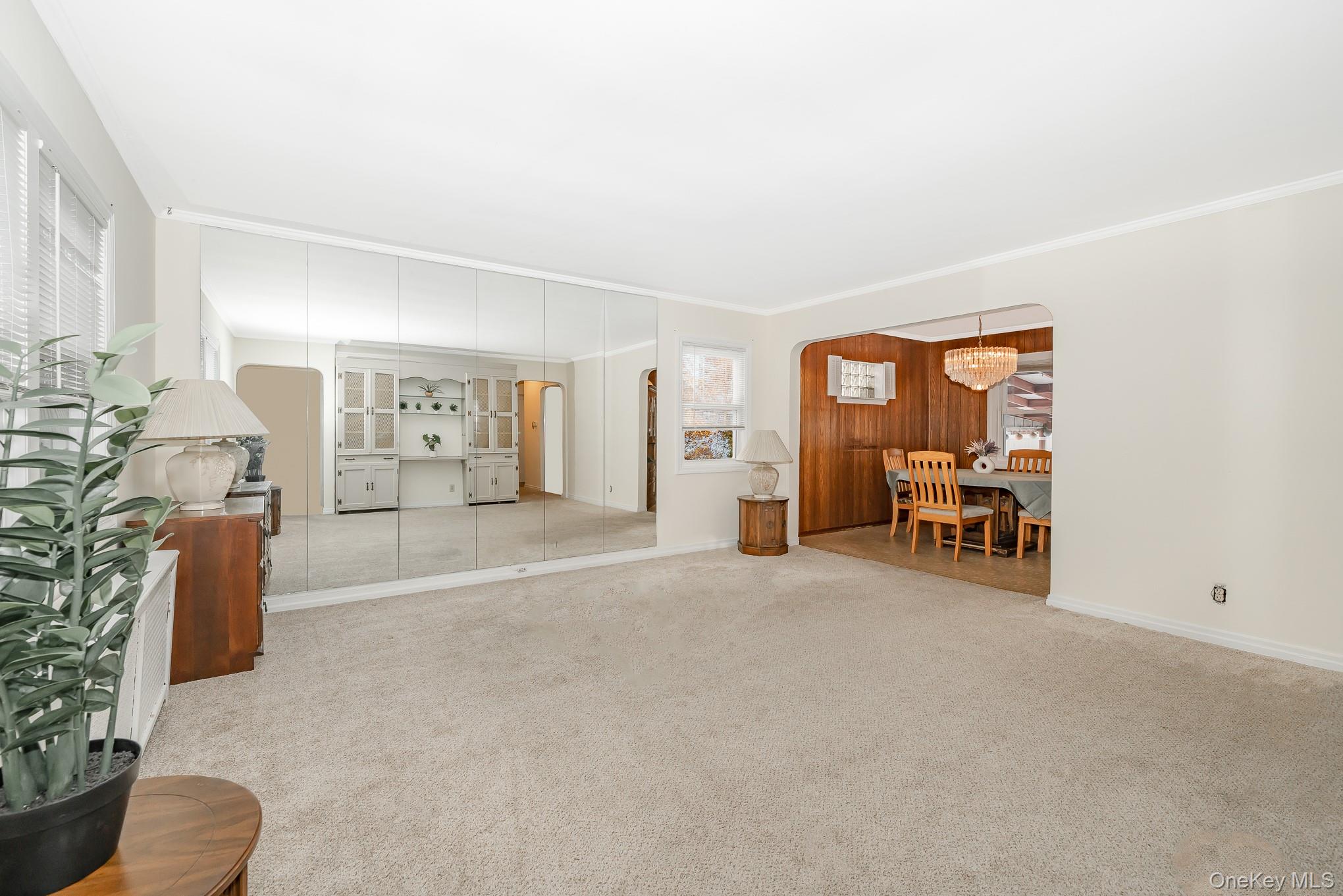 2 Parkview Place, Elmont, NY 11003