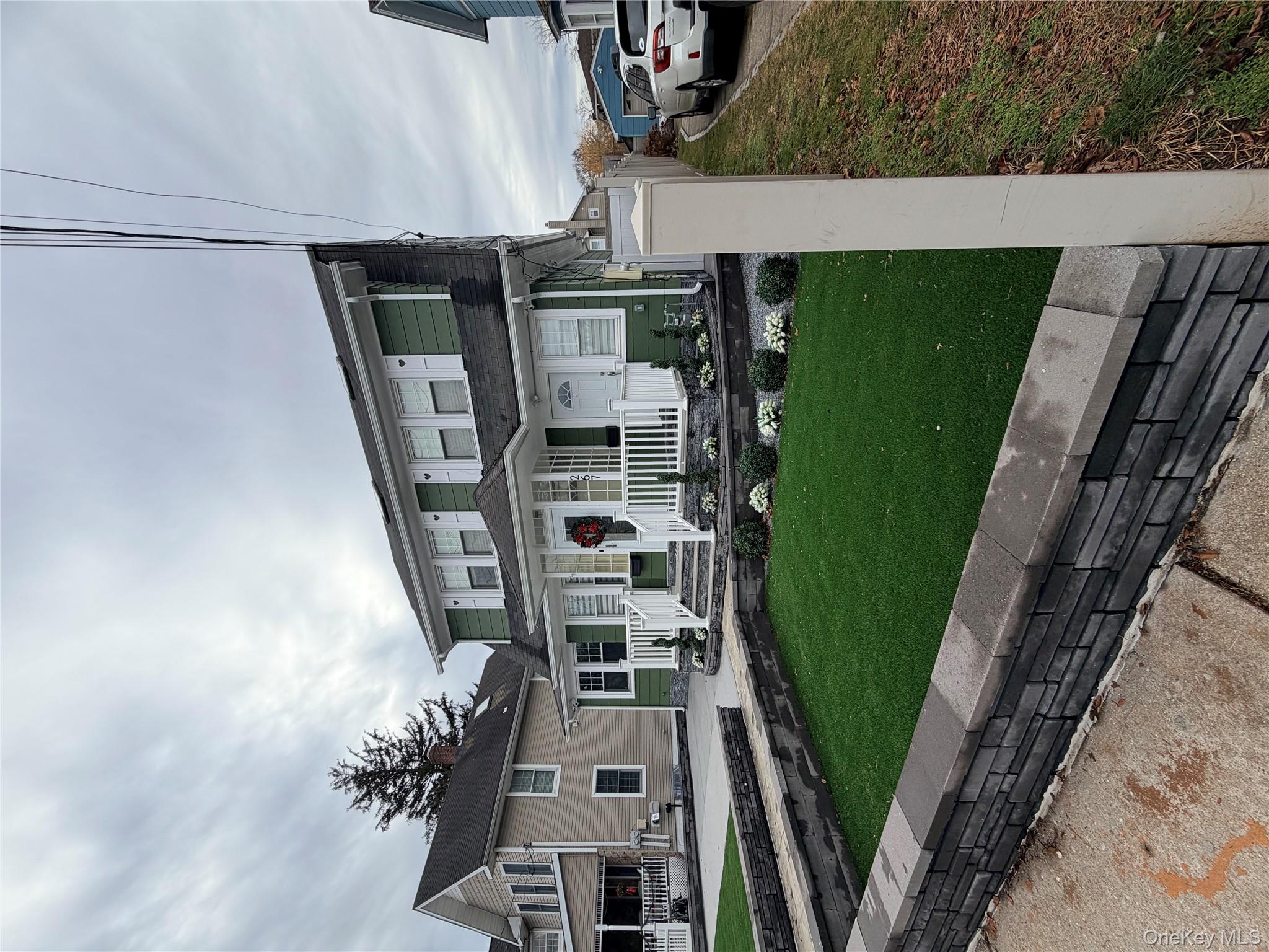 267 N Wellwood Avenue, Lindenhurst, NY 11757