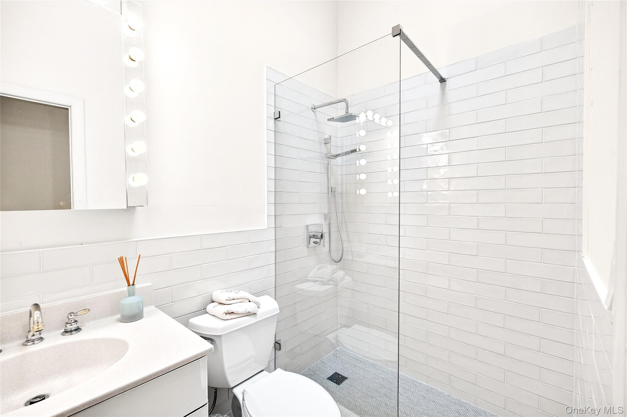 3334 Country Club Road, Bronx, NY 10465