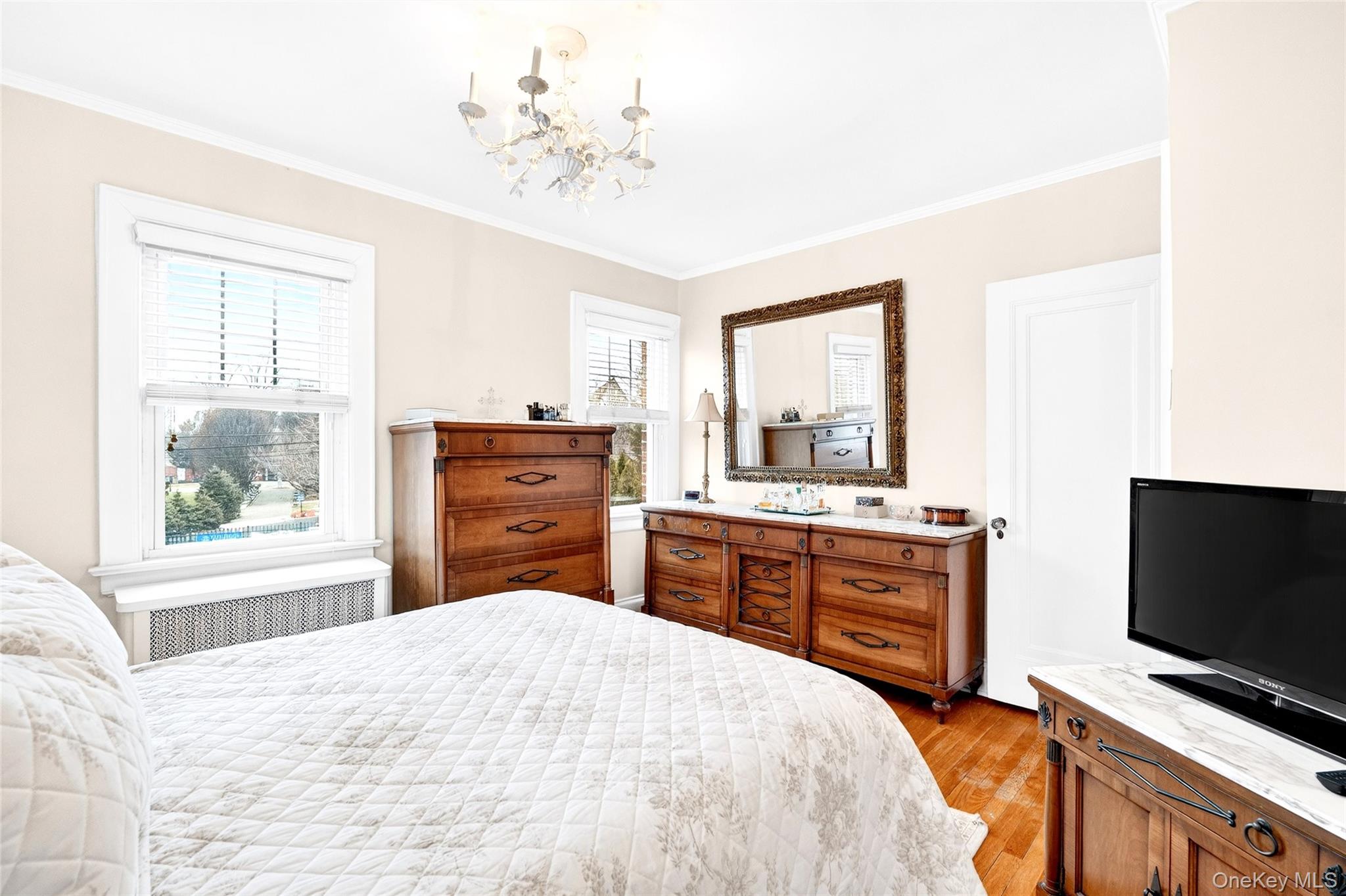 3334 Country Club Road, Bronx, NY 10465