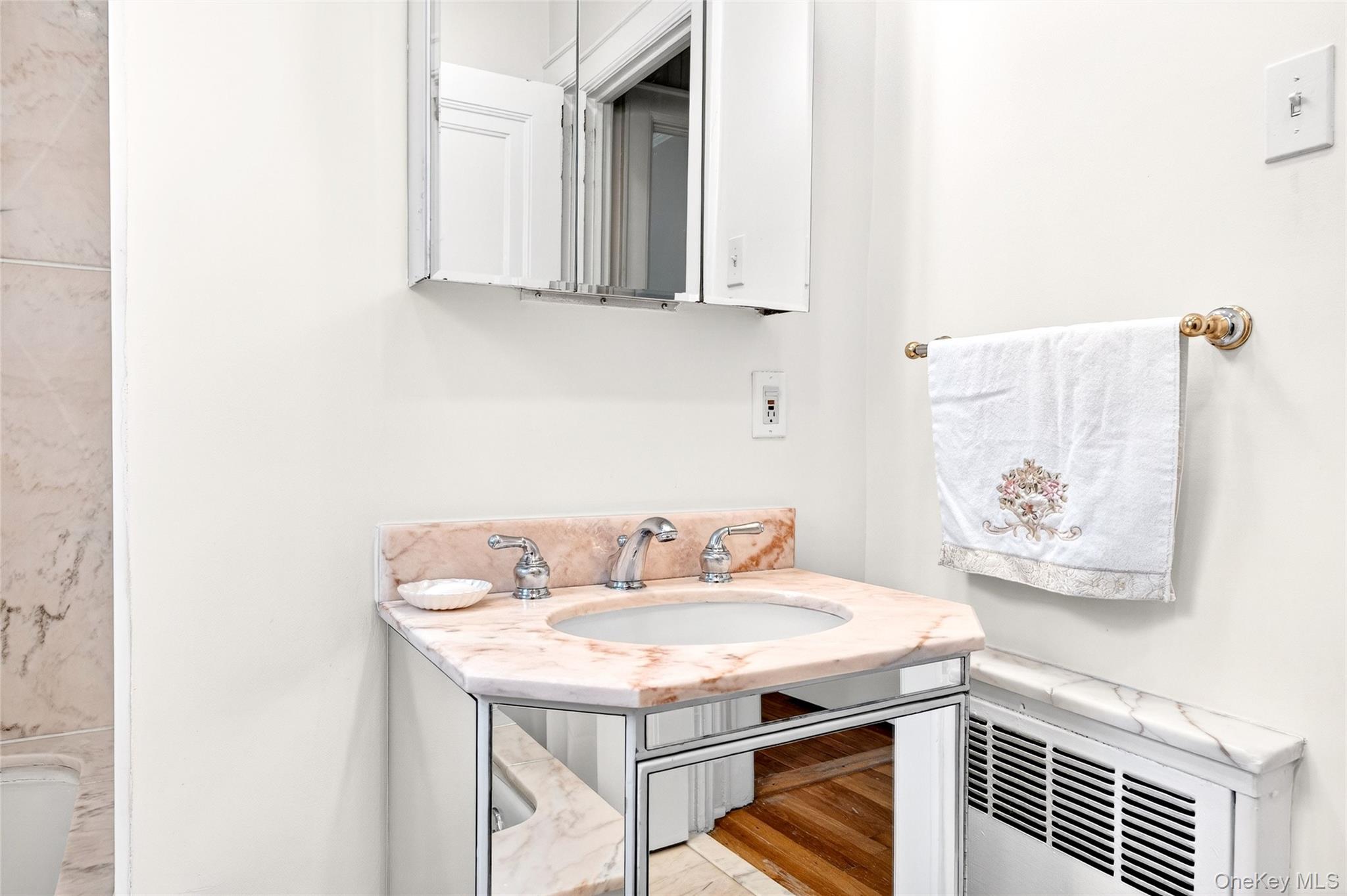 3334 Country Club Road, Bronx, NY 10465