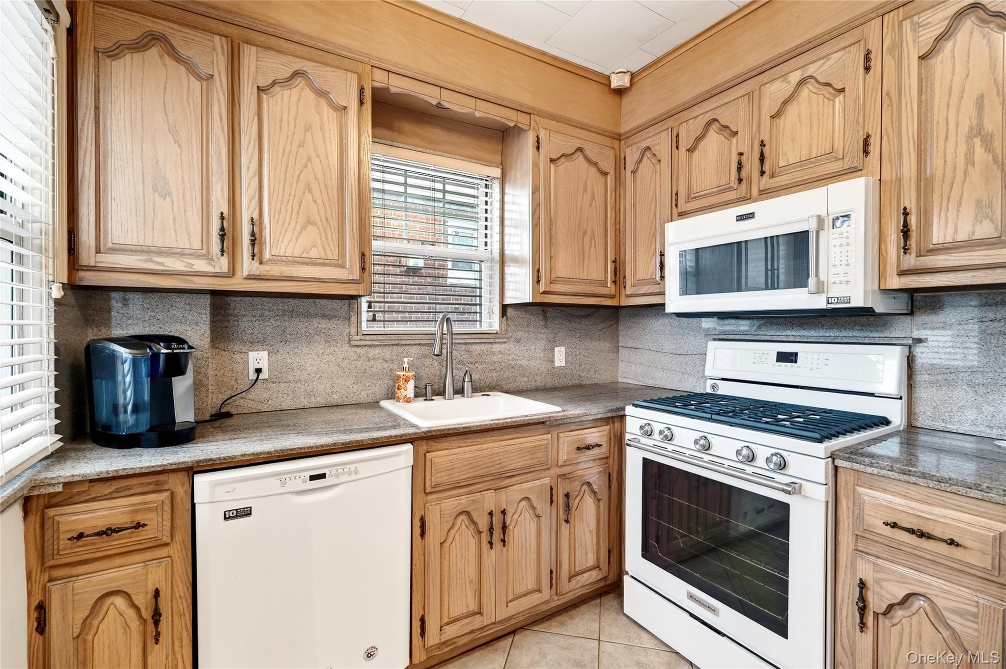 3334 Country Club Road, Bronx, NY 10465