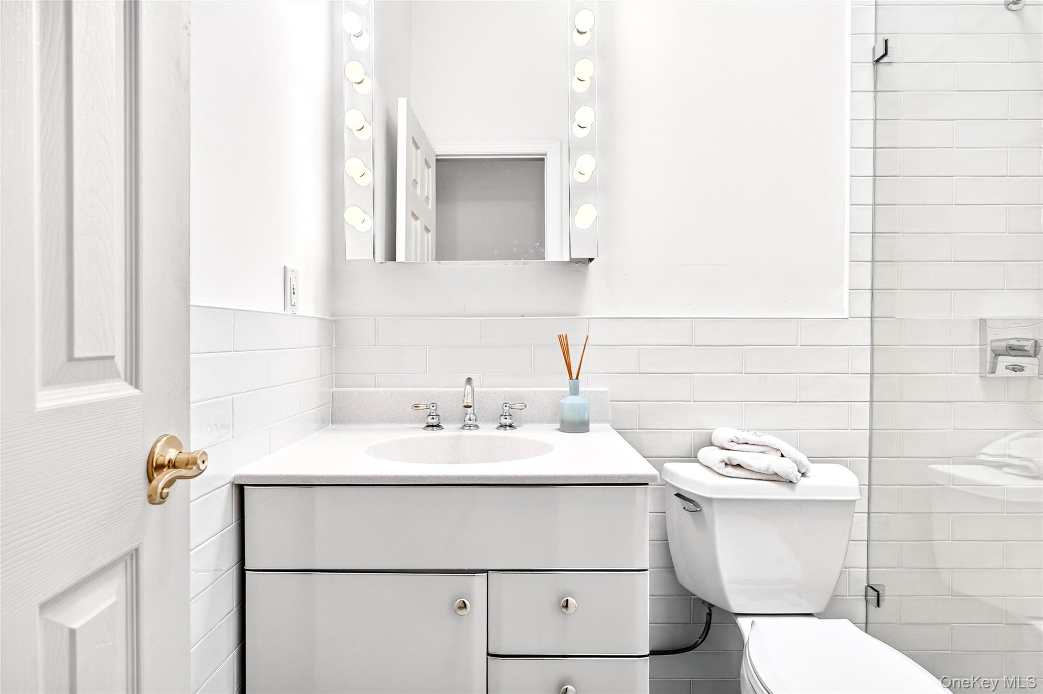 3334 Country Club Road, Bronx, NY 10465