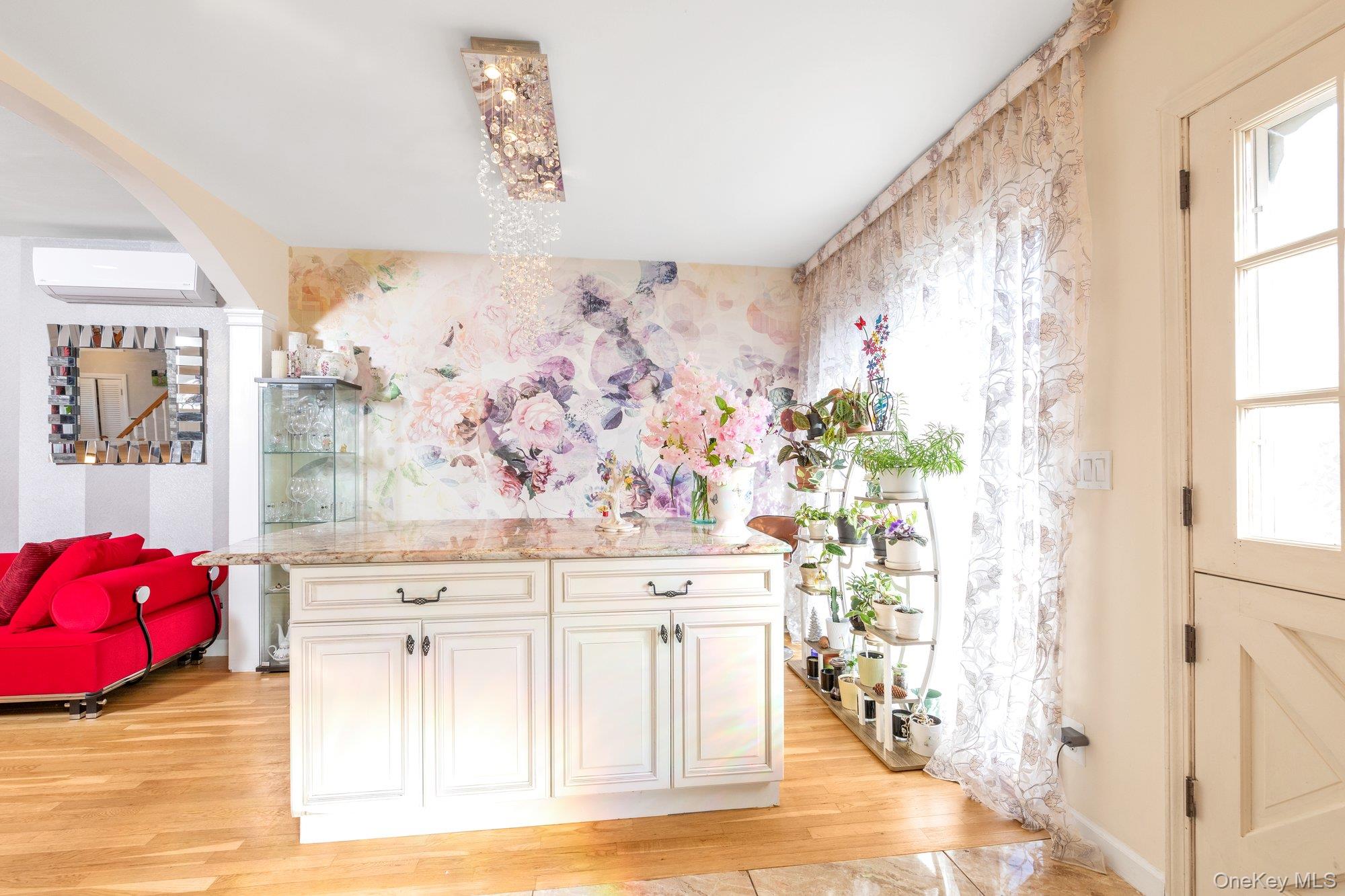 1815 Schermerhorn Street, Merrick, NY 11566