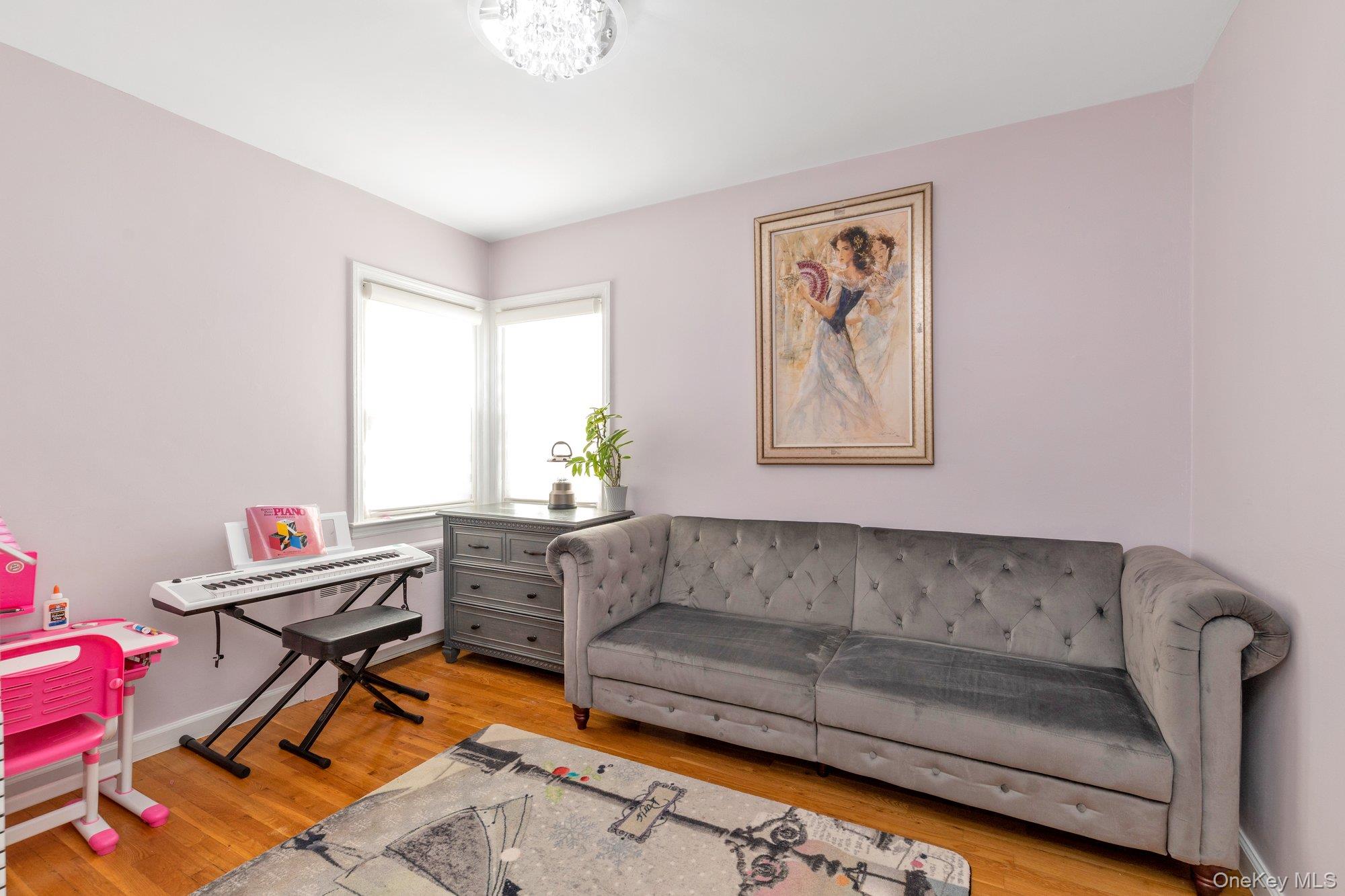 1815 Schermerhorn Street, Merrick, NY 11566