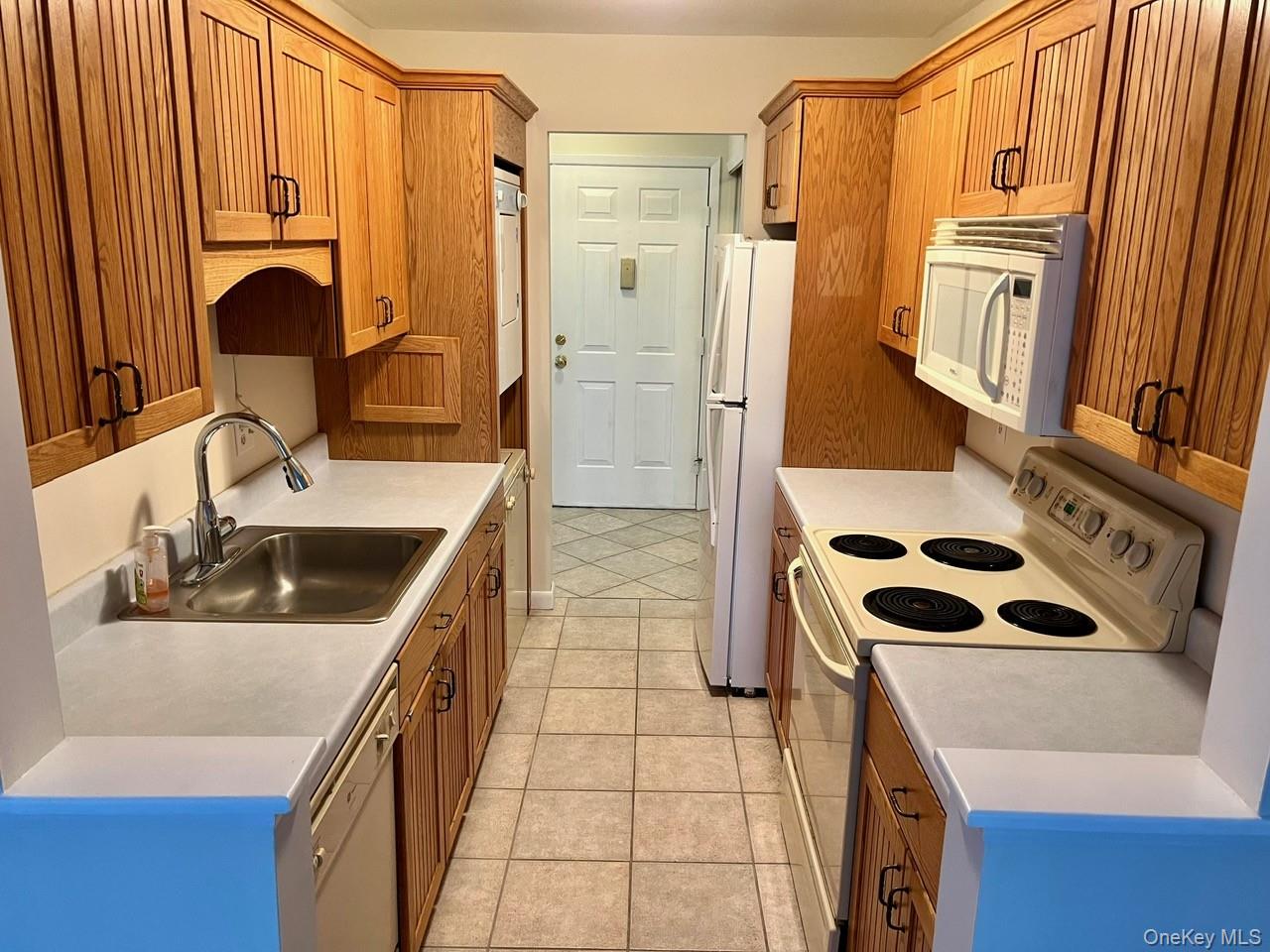 9 Loudon Drive # 6, Fishkill, NY 12524