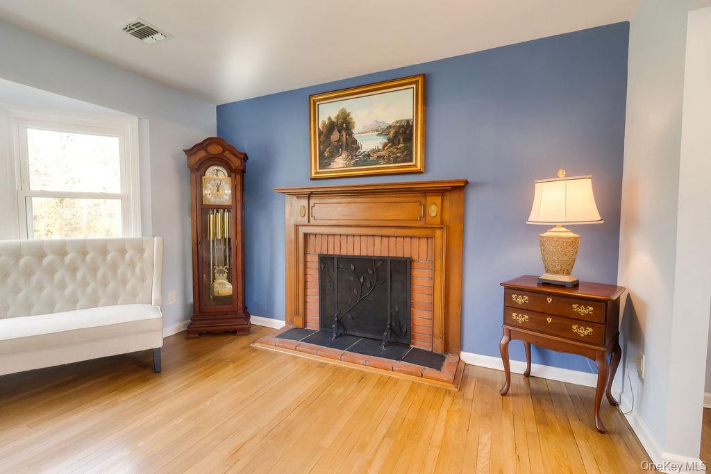 4 Conscience Bay Road, Setauket, NY 11733