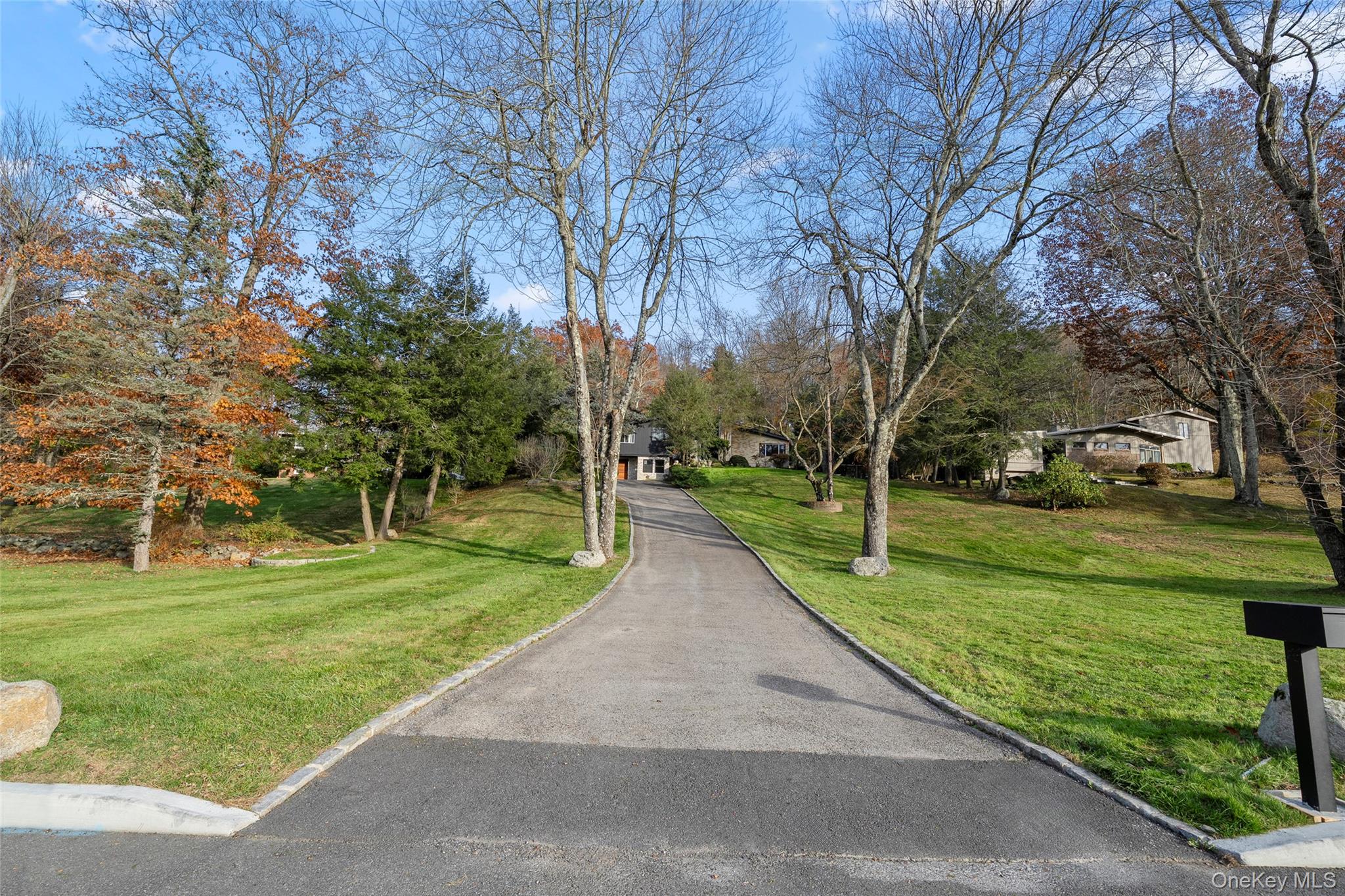 57 Virginia Lane, Thornwood, NY 10594