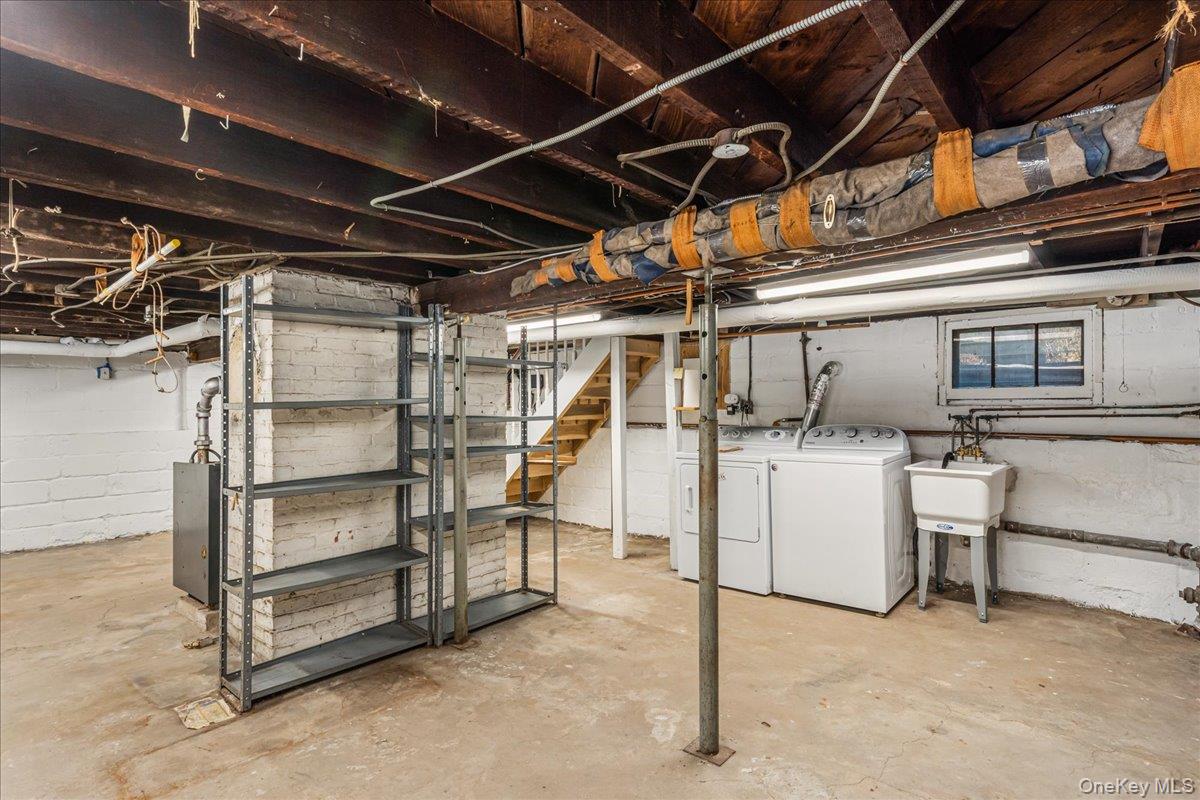 145-06 33rd Avenue, Flushing, NY 11354