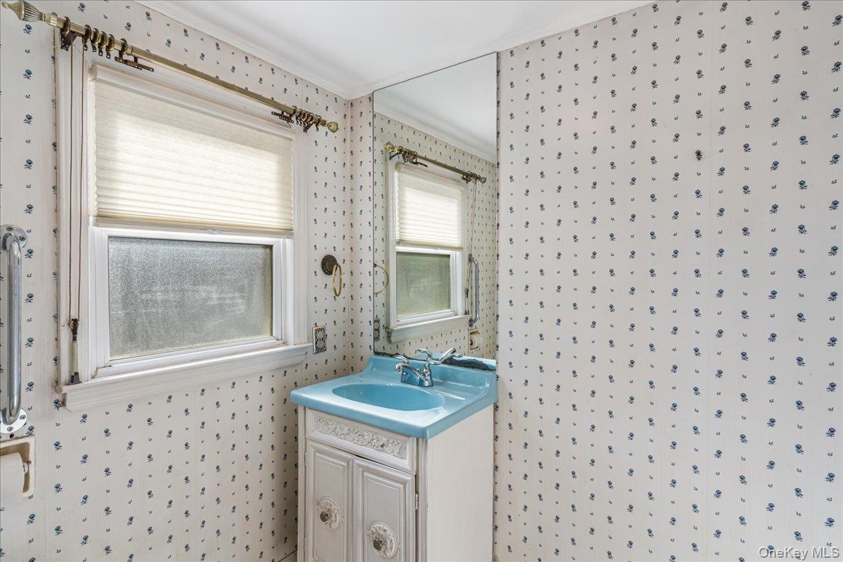 145-06 33rd Avenue, Flushing, NY 11354