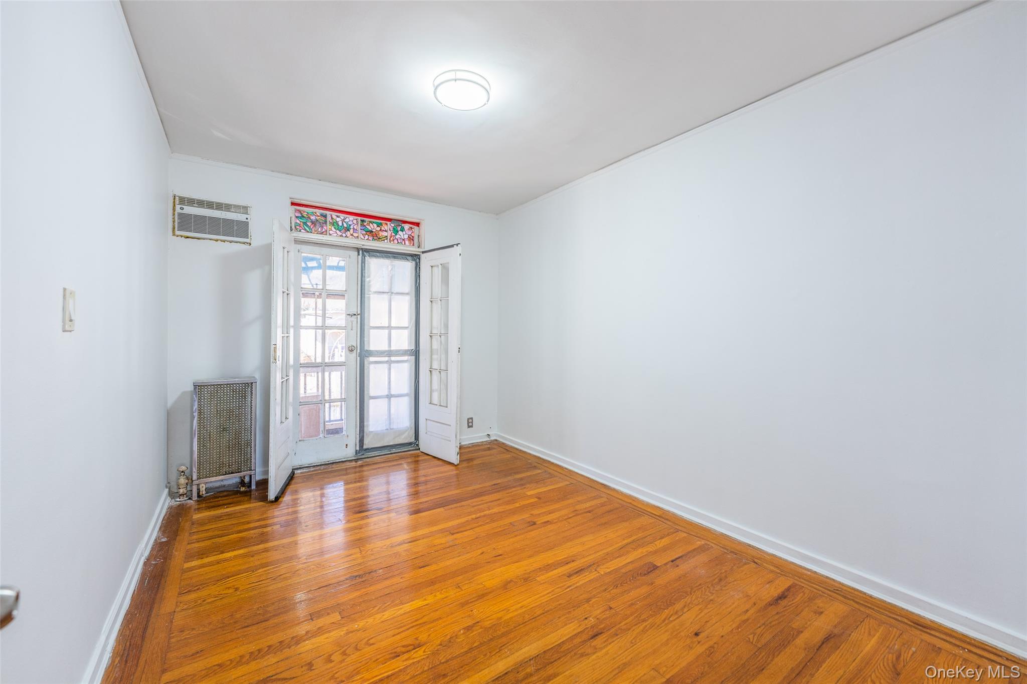 5244 79th Street, Elmhurst, NY 11373