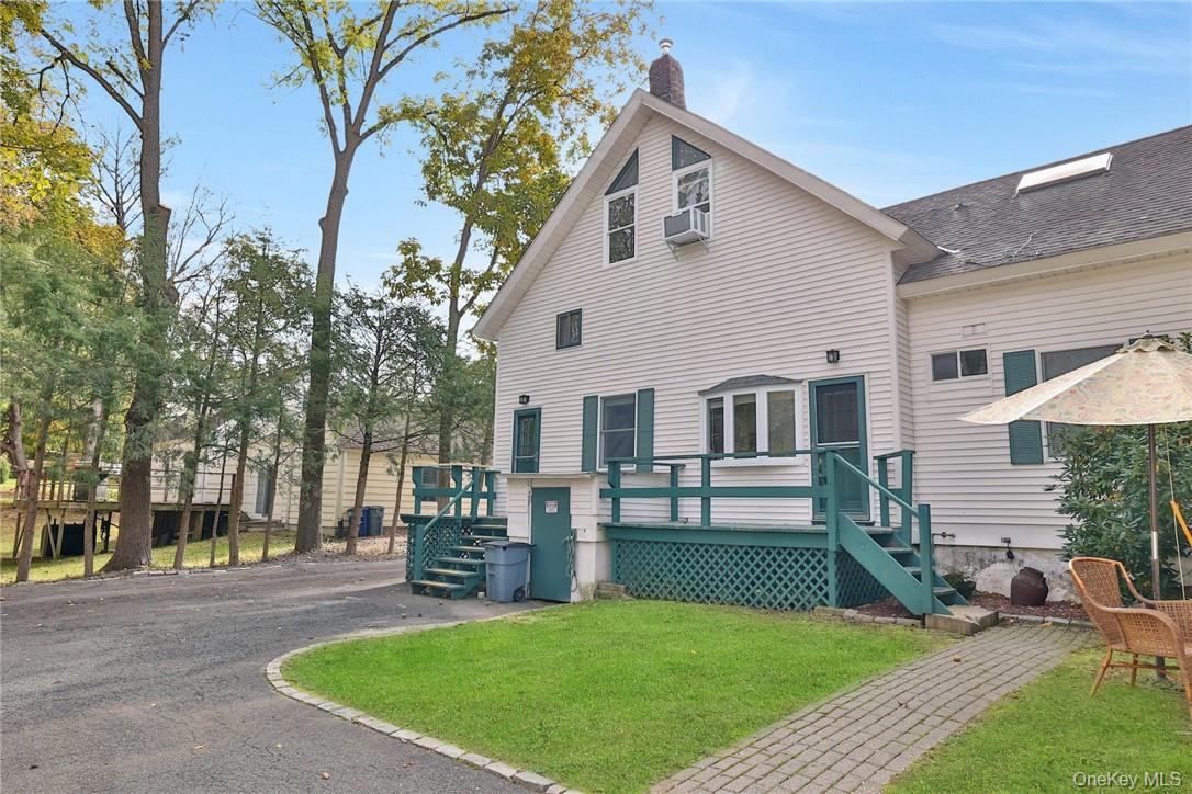 28 School Street, Armonk, NY 10504