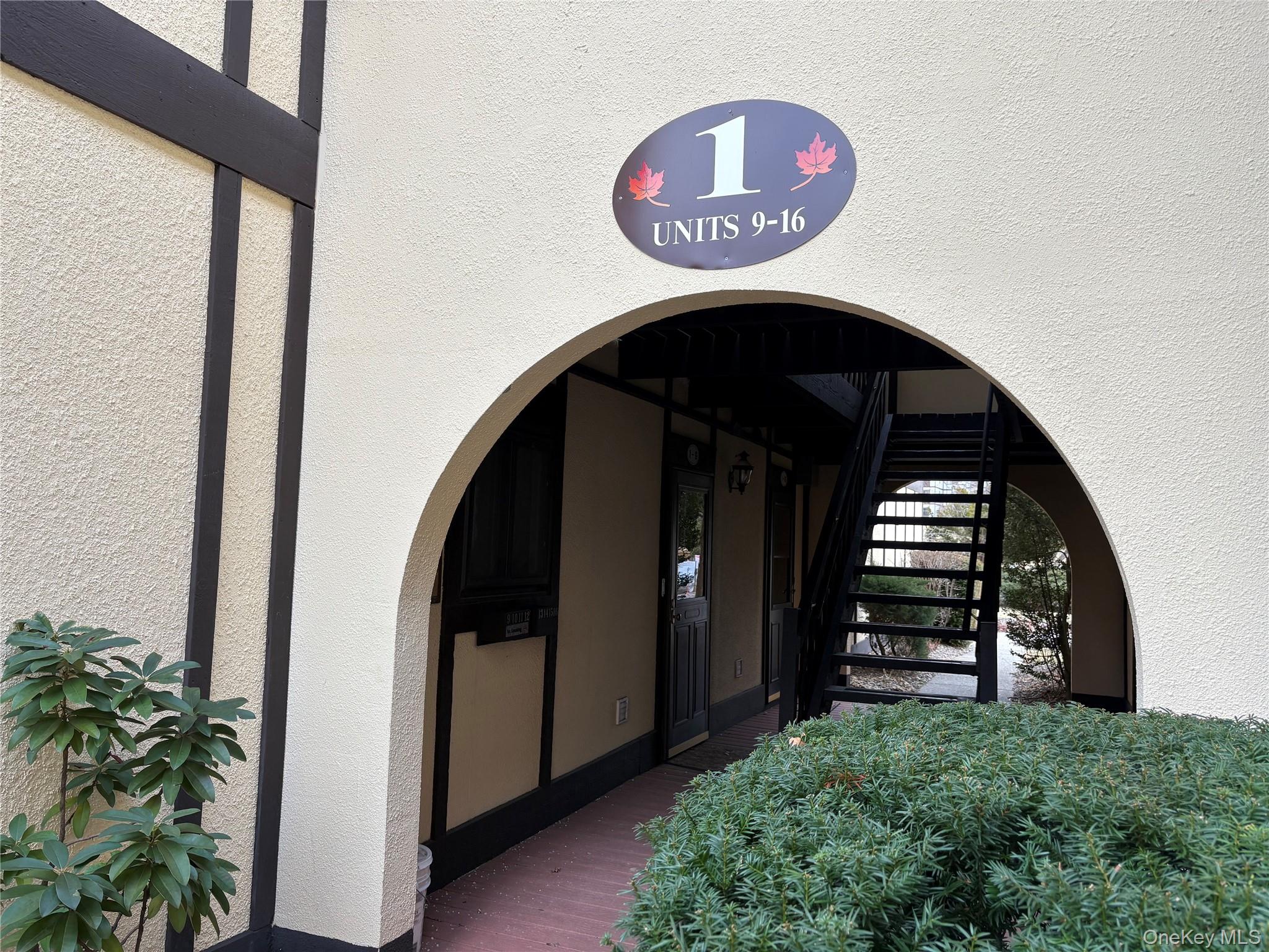 1 Loudon Drive # 9, Fishkill, NY 12524