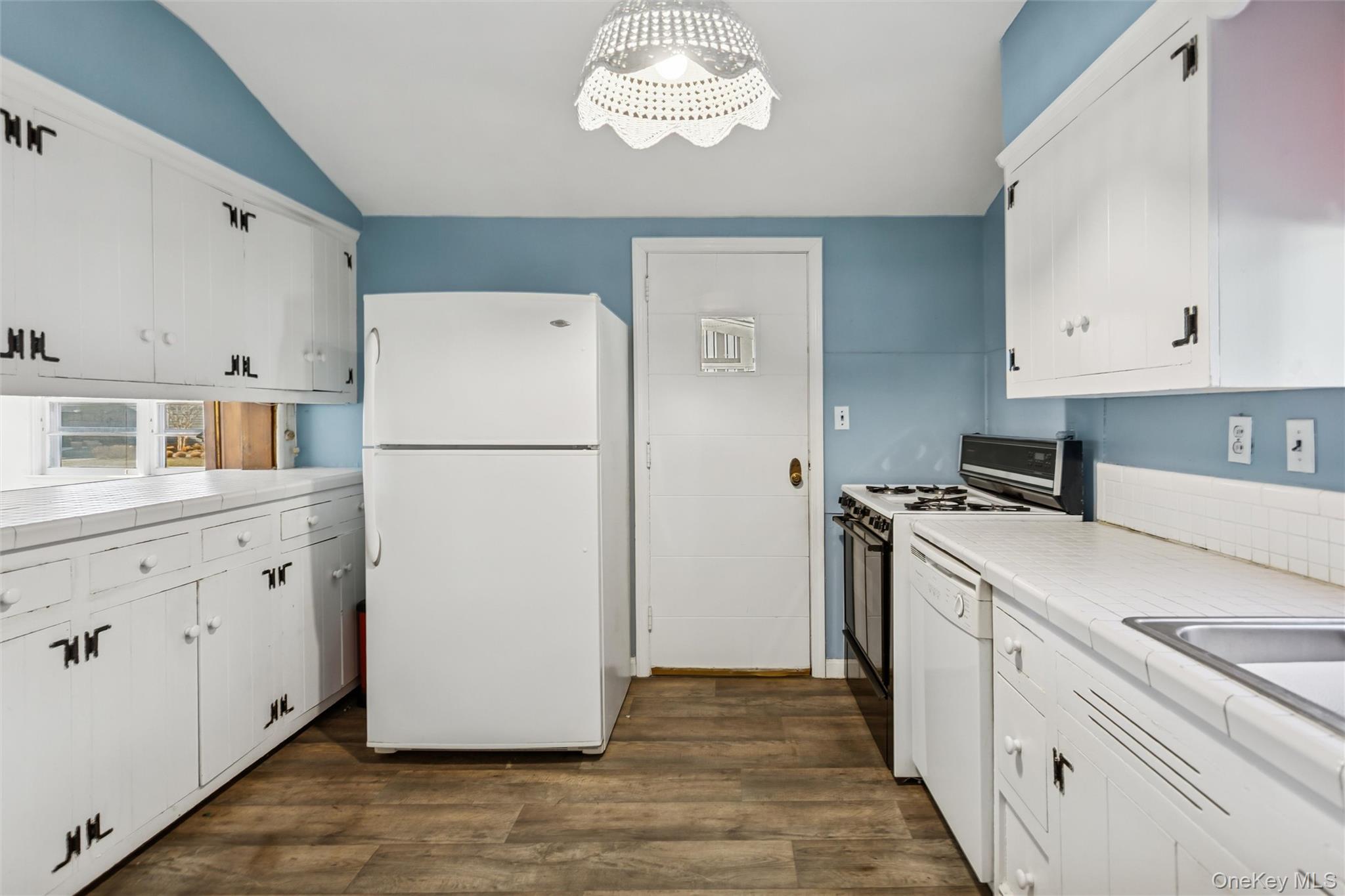 122 Broome Avenue, Atlantic Beach, NY 11509