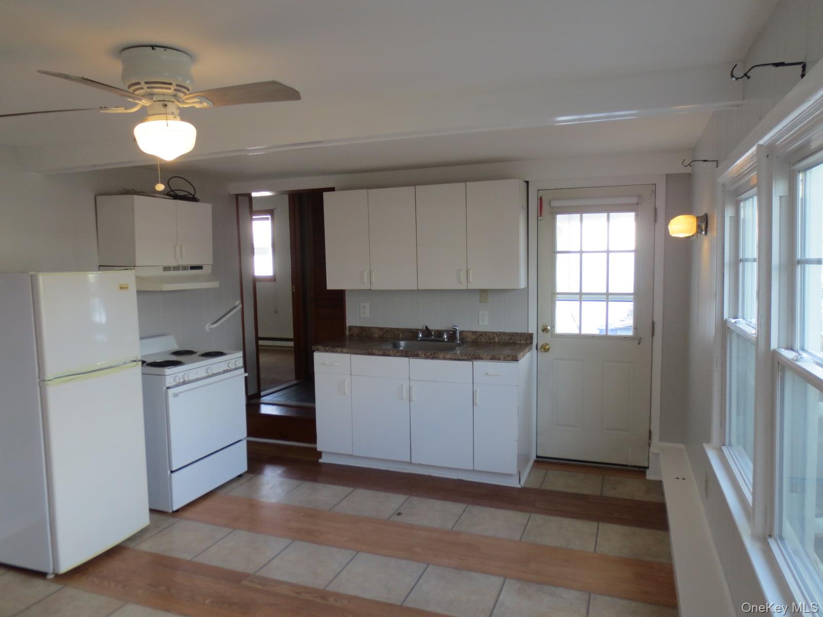 160 E 3rd Street, Deer Park, NY 11729