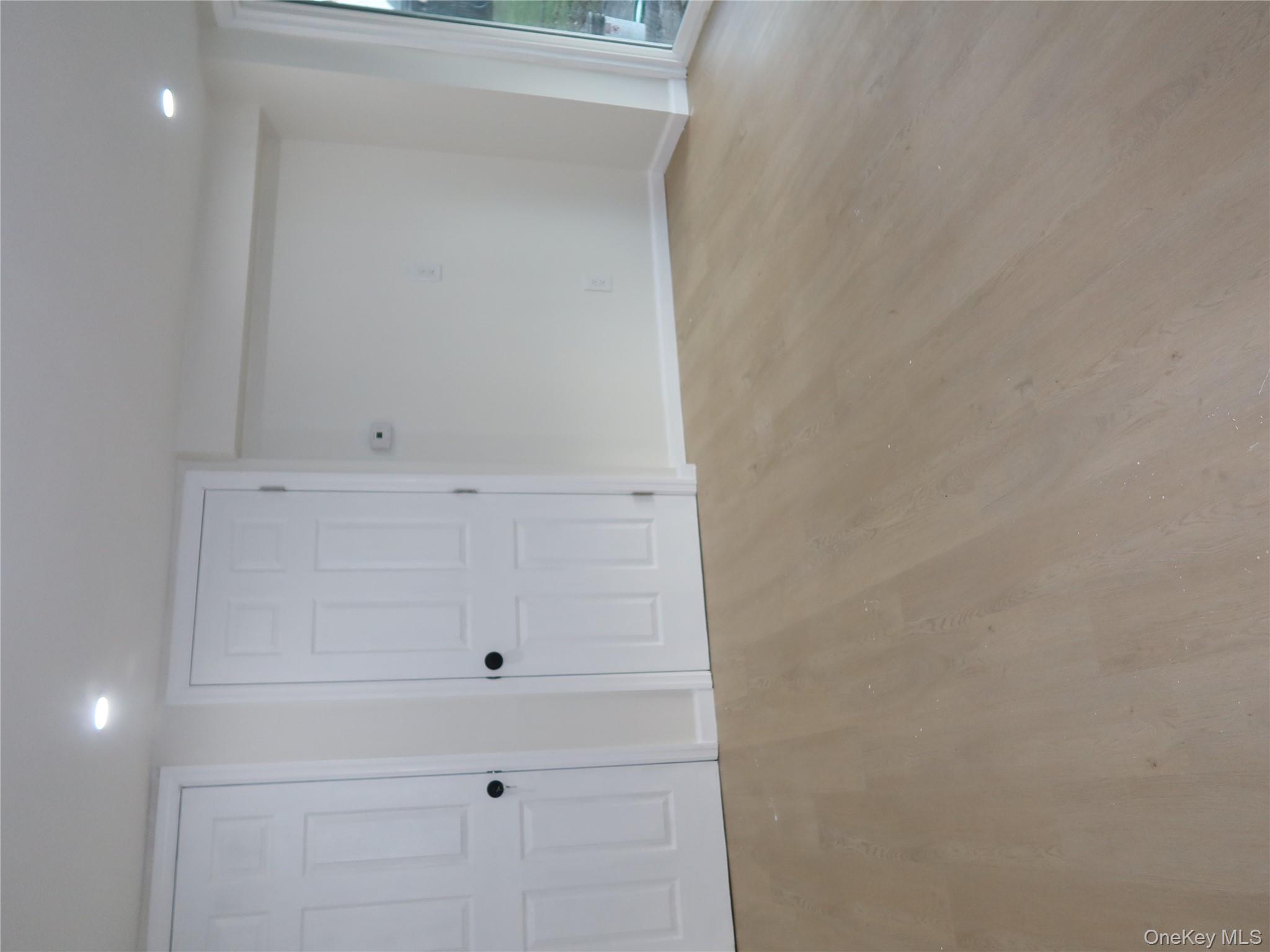 528 Canary Place, North Babylon, NY 11703