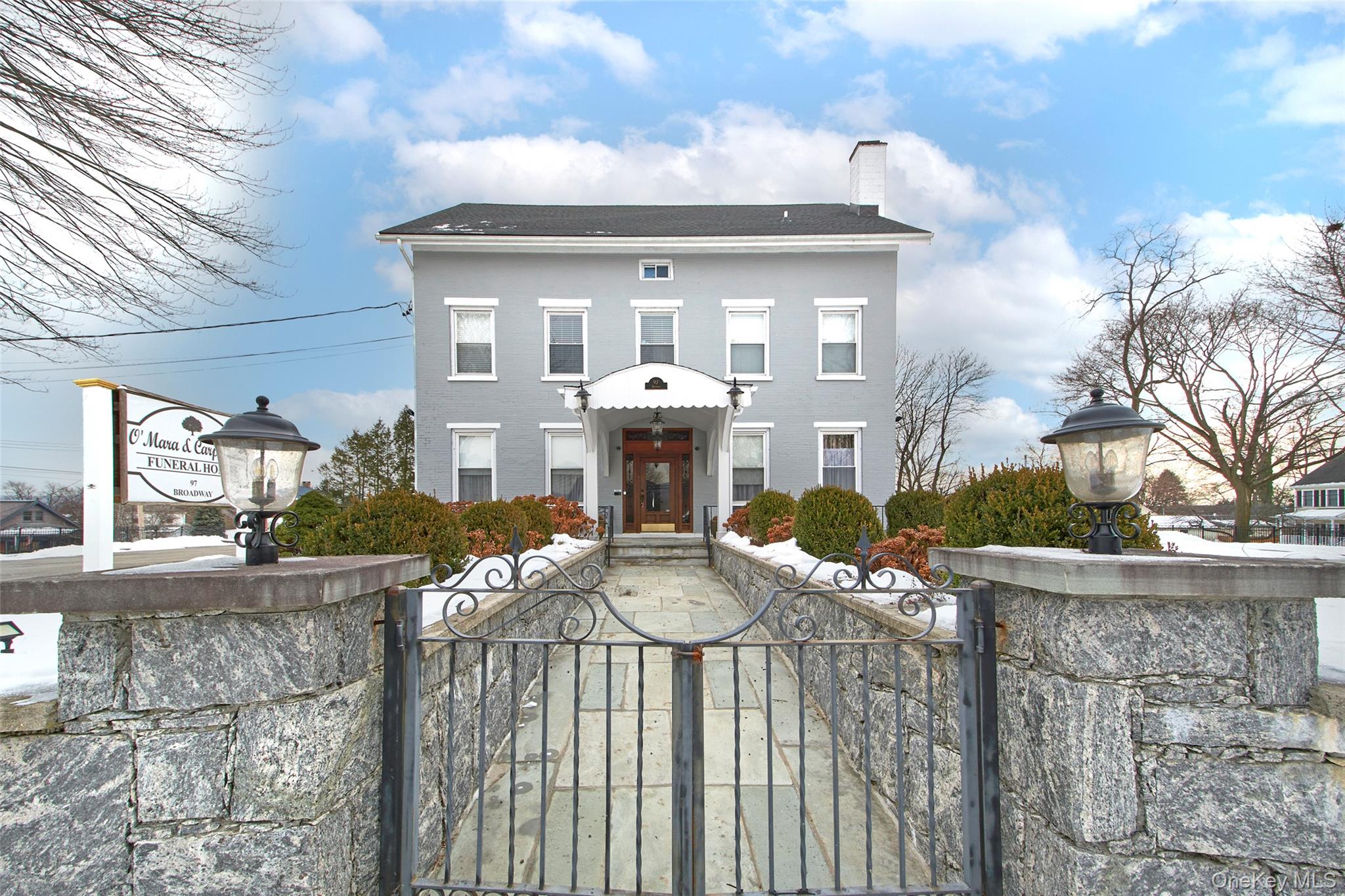 97 Broadway # 1, Verplanck, NY 13045