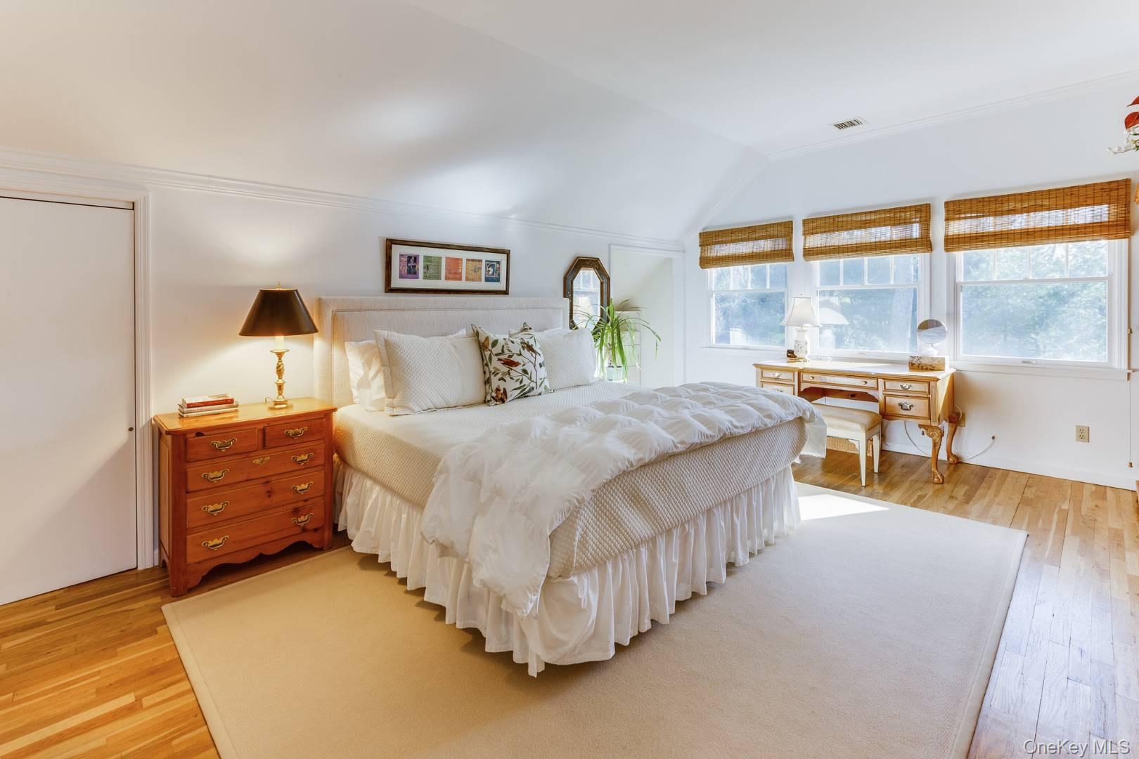 26 Horseshoe Drive, East Hampton, NY 11937