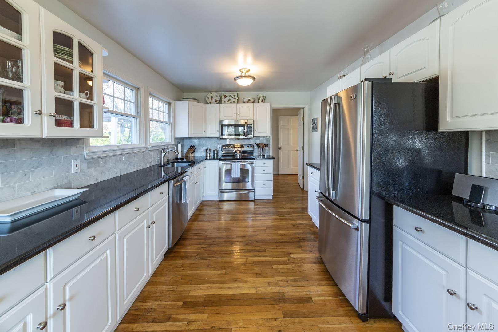 26 Horseshoe Drive, East Hampton, NY 11937