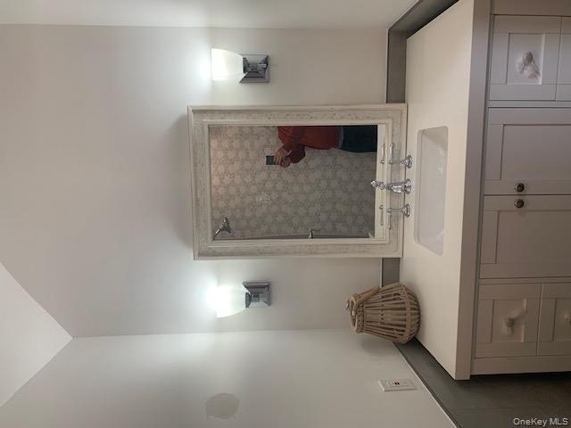 42 Towd Point Road, Southampton, NY 11968