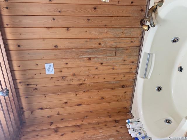 42 Towd Point Road, Southampton, NY 11968