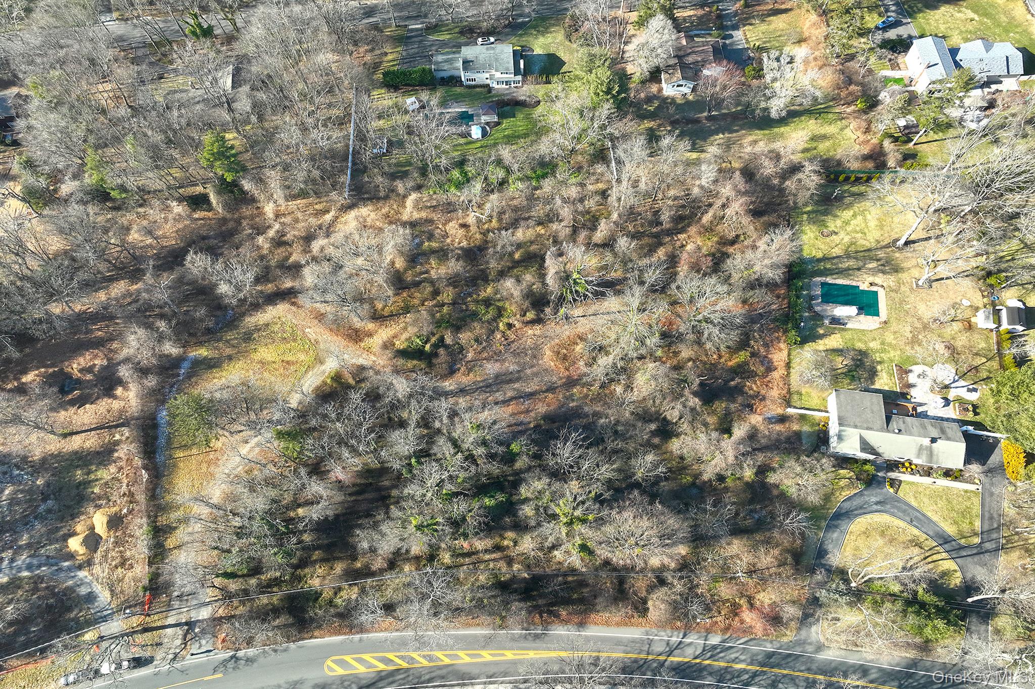 15 Vanderbilt Parkway, Dix Hills, NY 11746