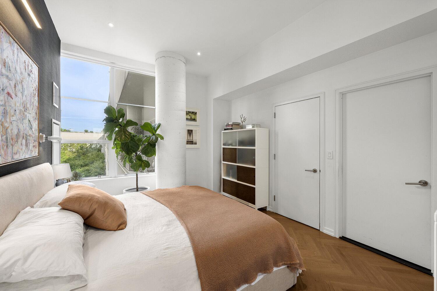 184 KENT Avenue # B612, Brooklyn, NY 11249