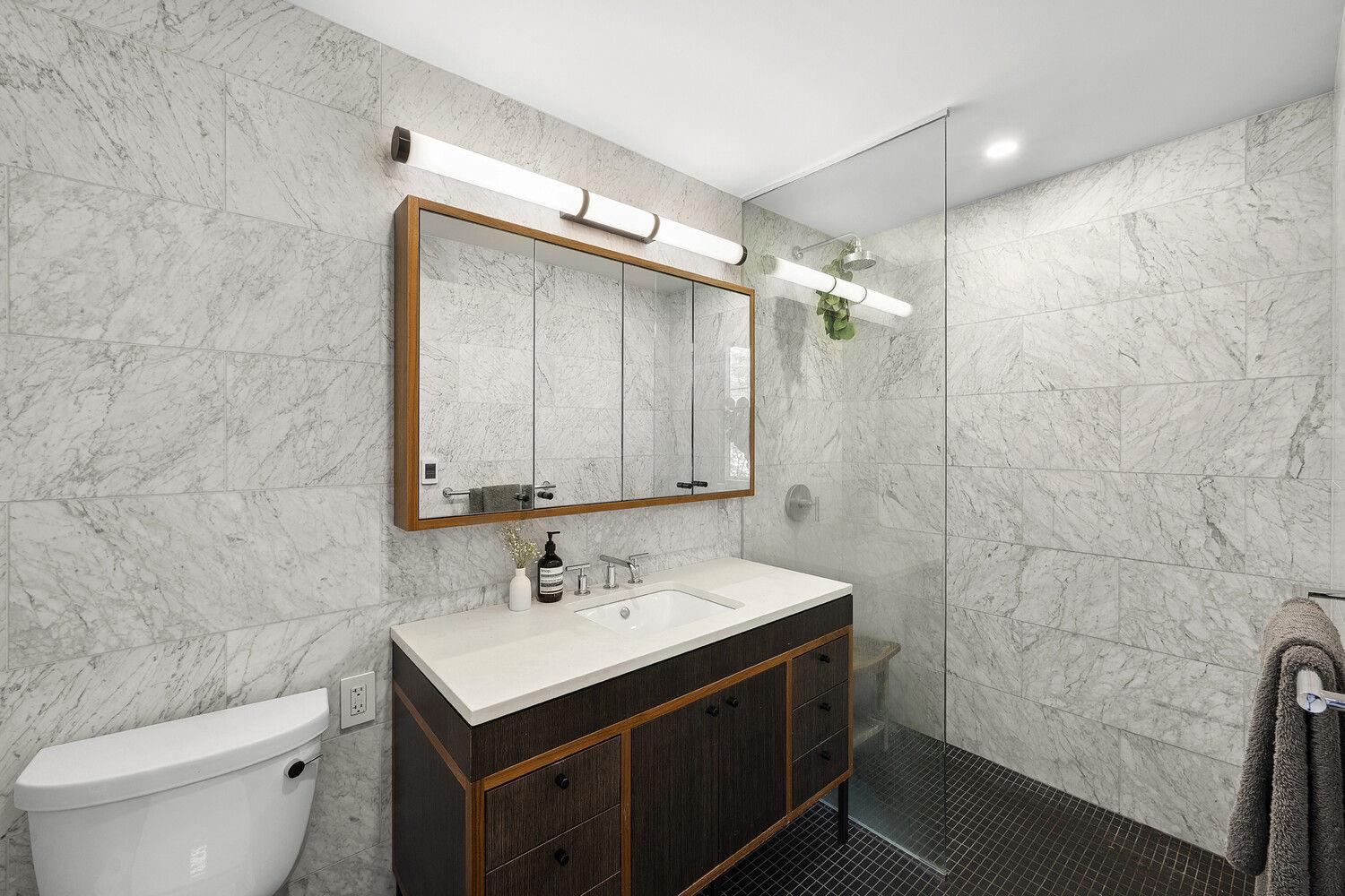 184 KENT Avenue # B612, Brooklyn, NY 11249