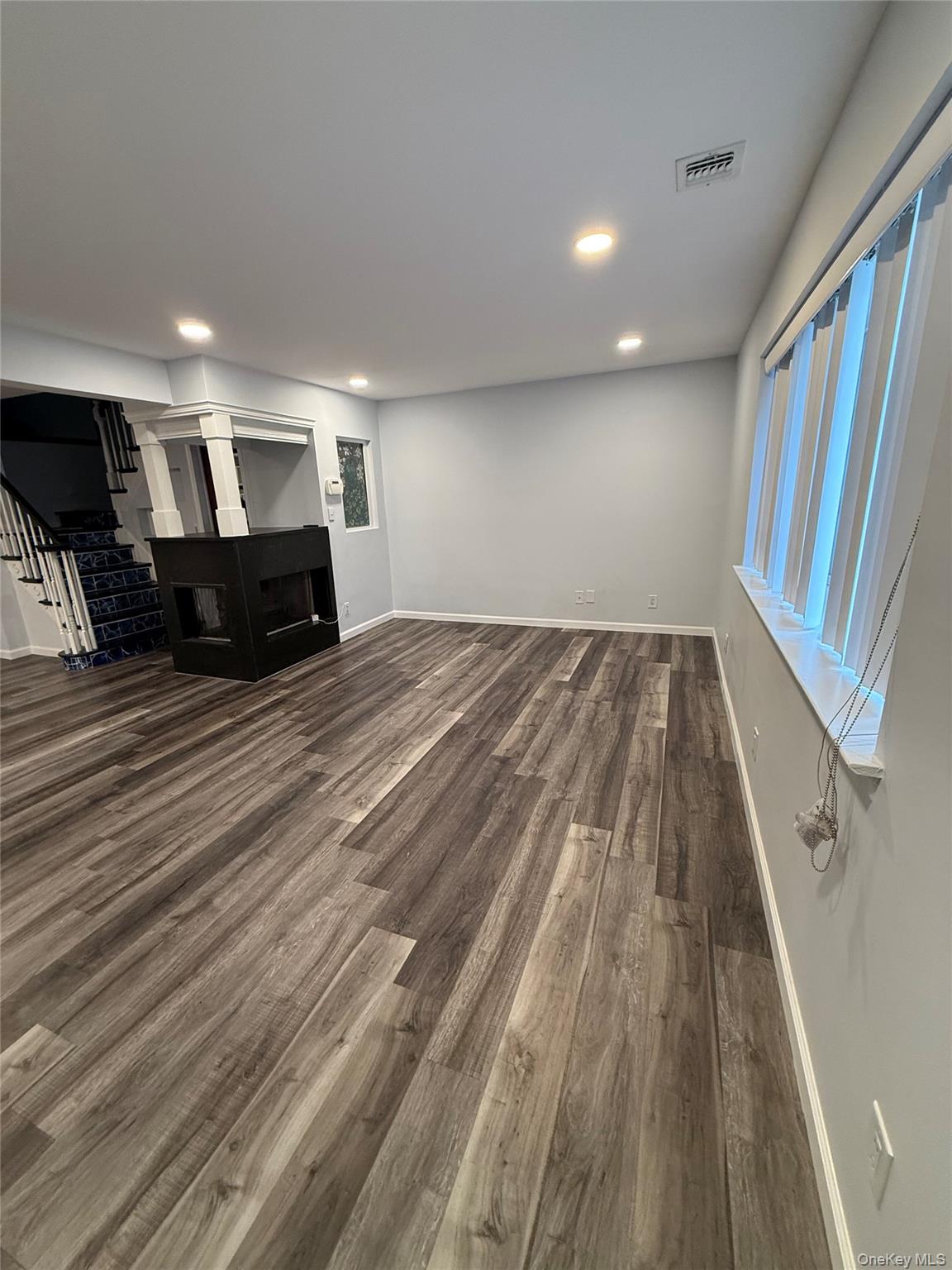 253 Feller Drive, Central Islip, NY 11722